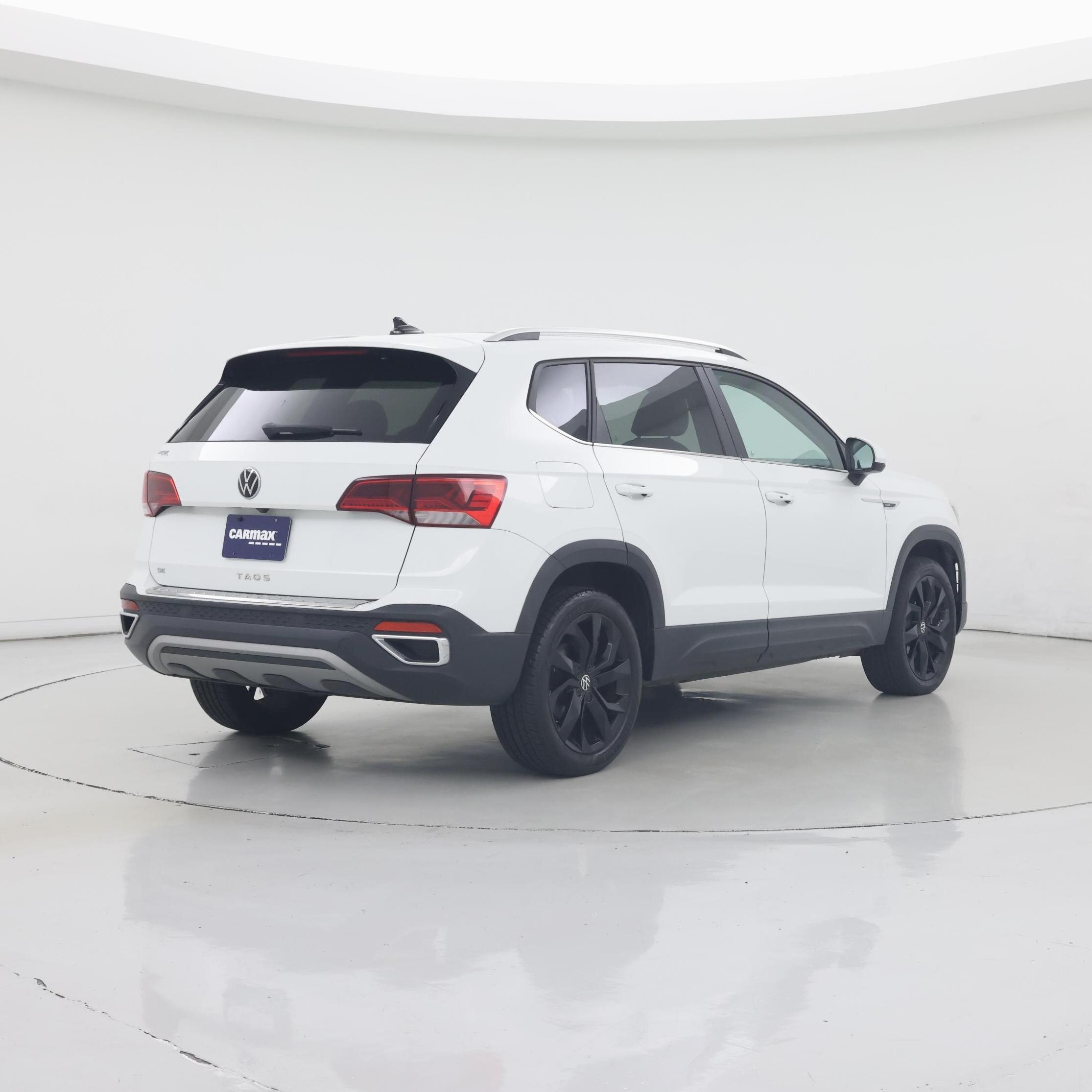 Thumbnail: 2023 Volkswagen Taos - 8
