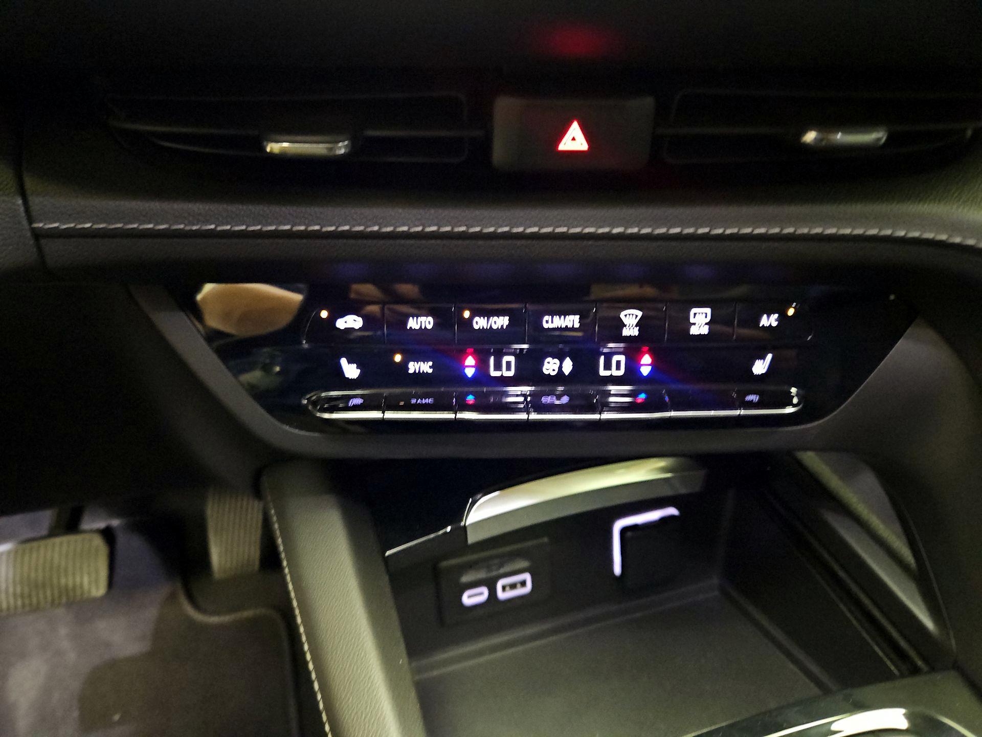 Thumbnail: 2021 Buick Envision - 17