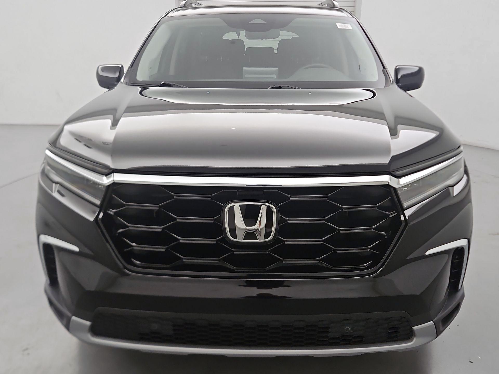 Thumbnail: 2025 Honda Pilot - 2