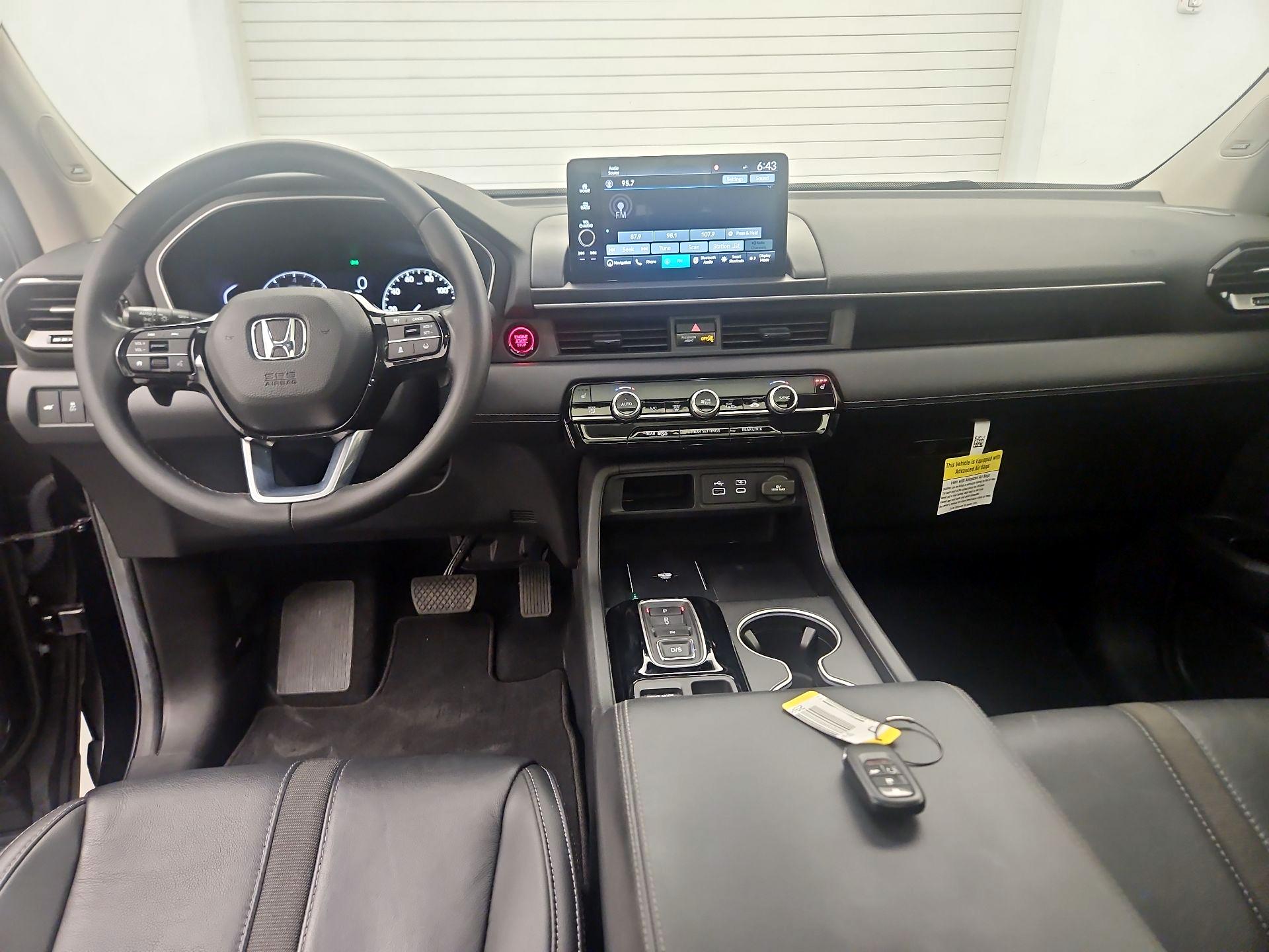 Thumbnail: 2025 Honda Pilot - 8