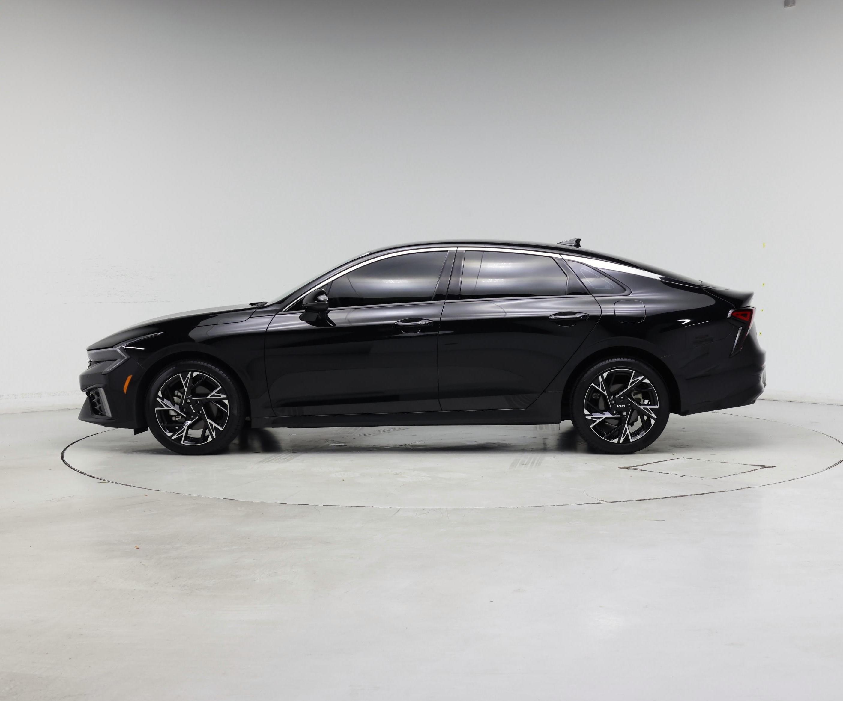 Thumbnail: 2026 Kia K5 - 3