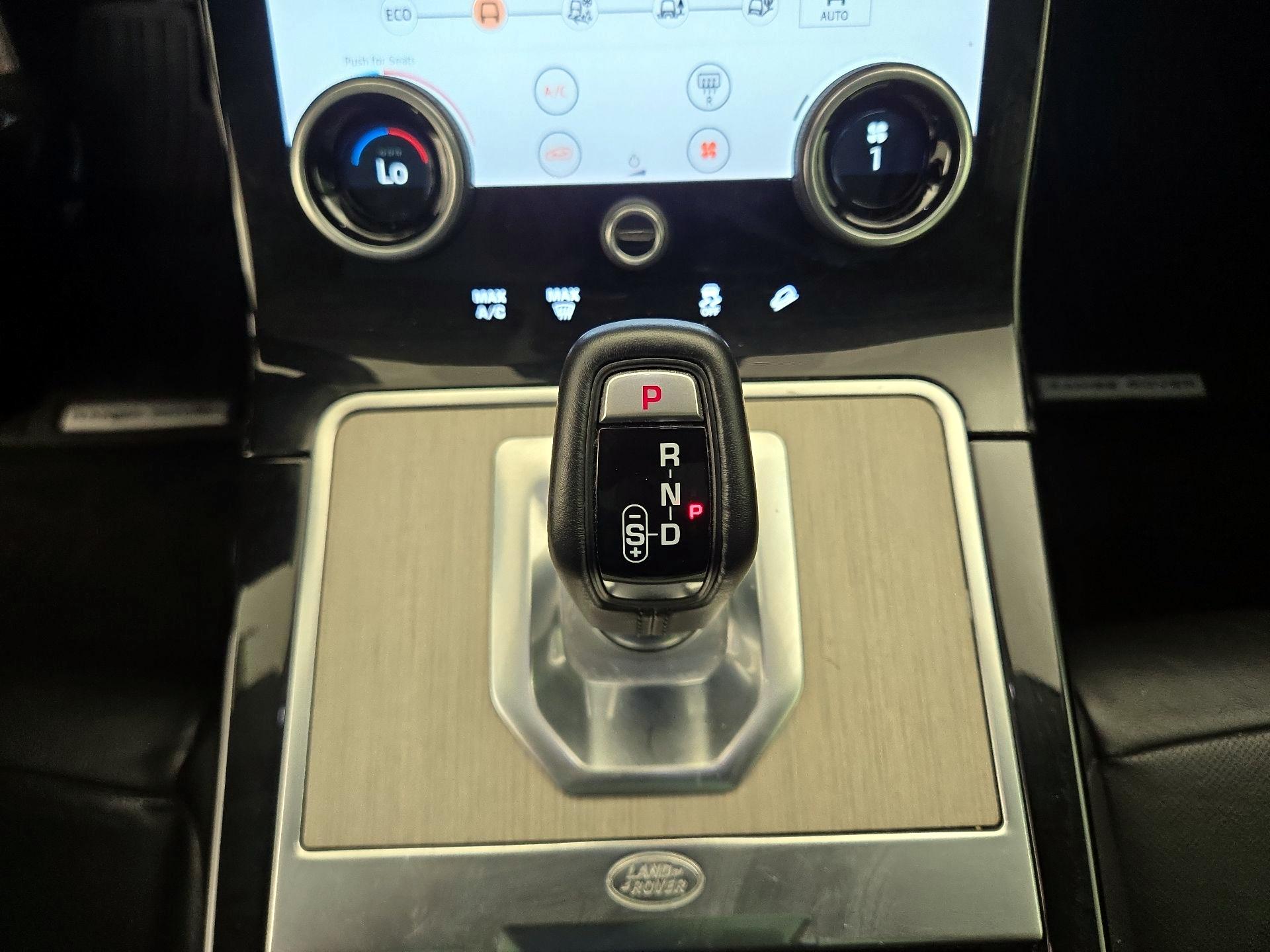 Thumbnail: 2020 Land Rover Range Rover Evoque - 18