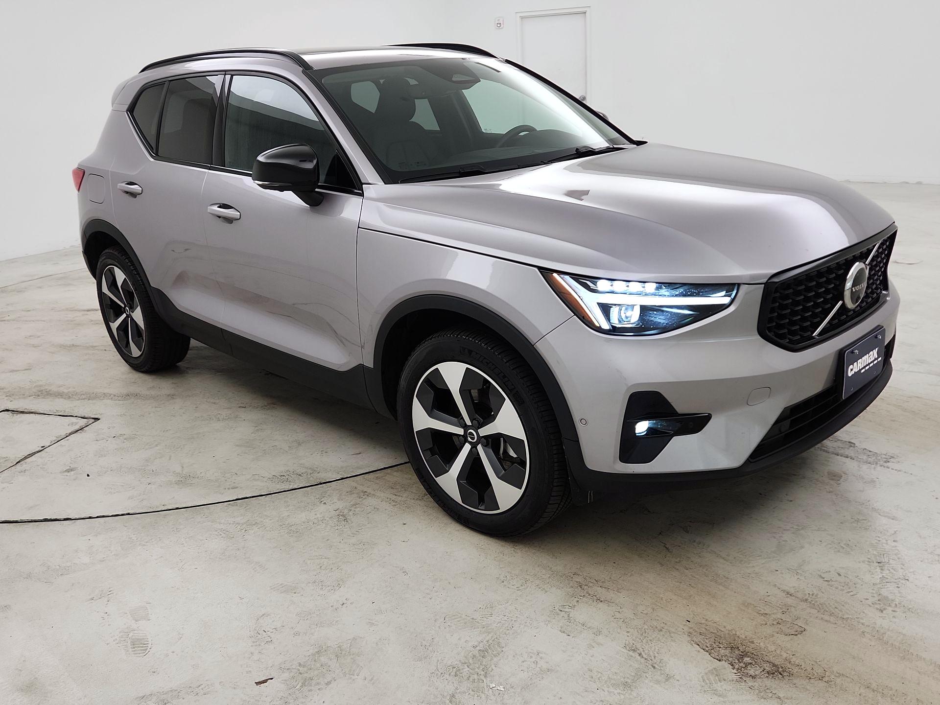 2026 Volvo XC40 Plus