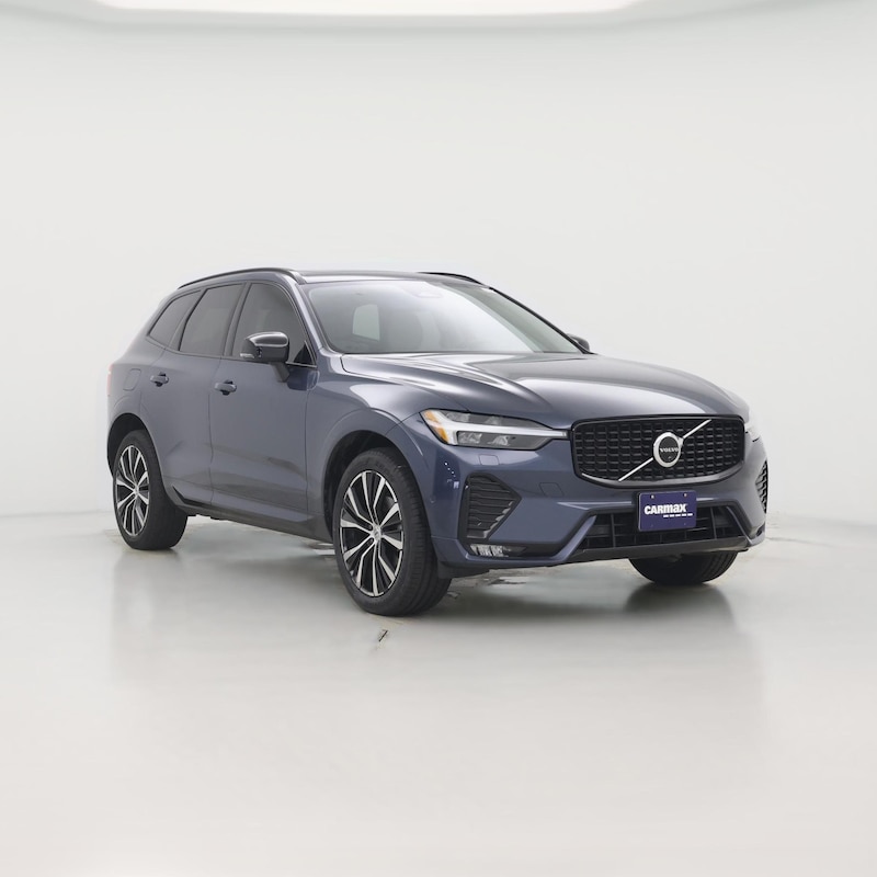 2023 Volvo XC60 B5 Plus Dark Theme