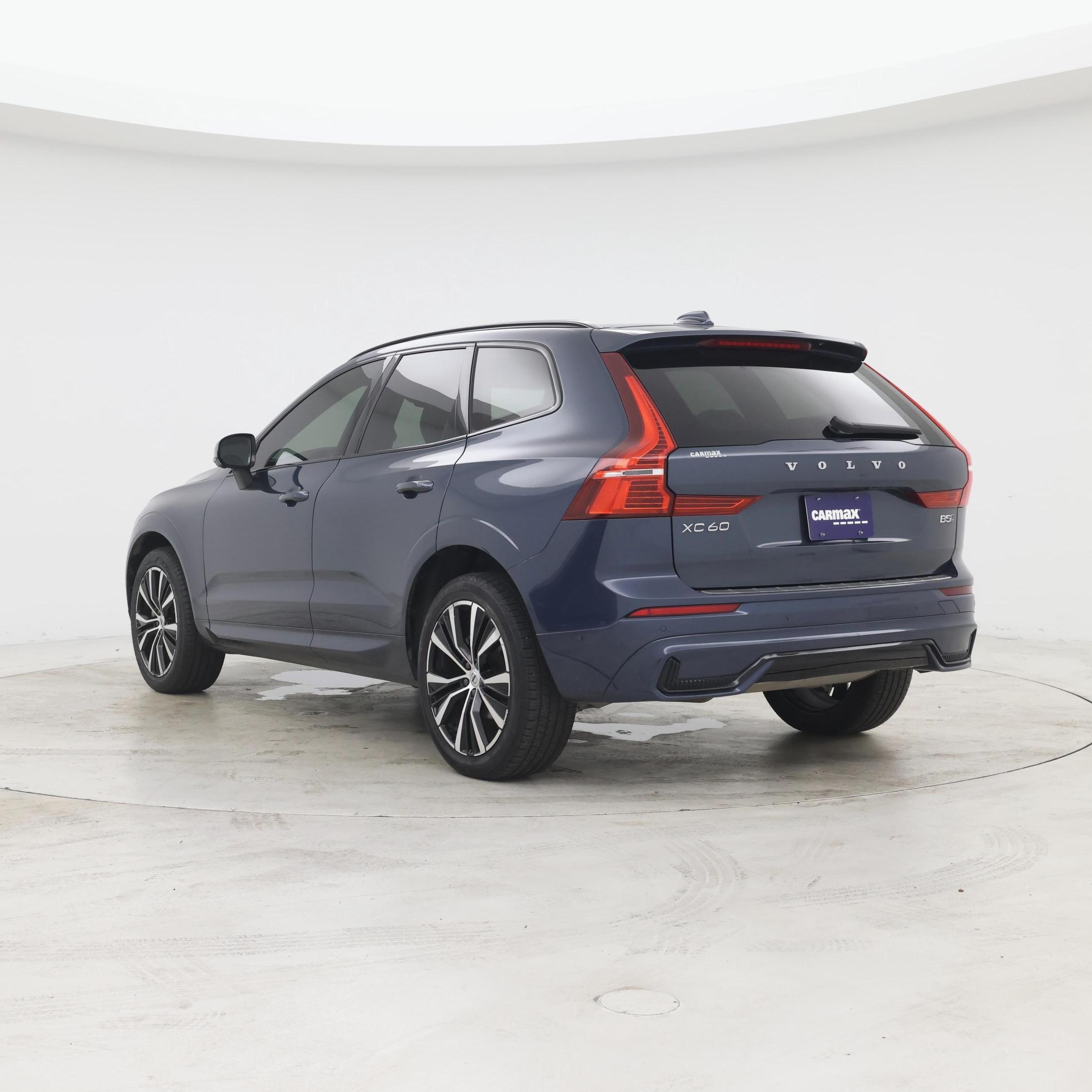 Thumbnail: 2023 Volvo XC60 - 2