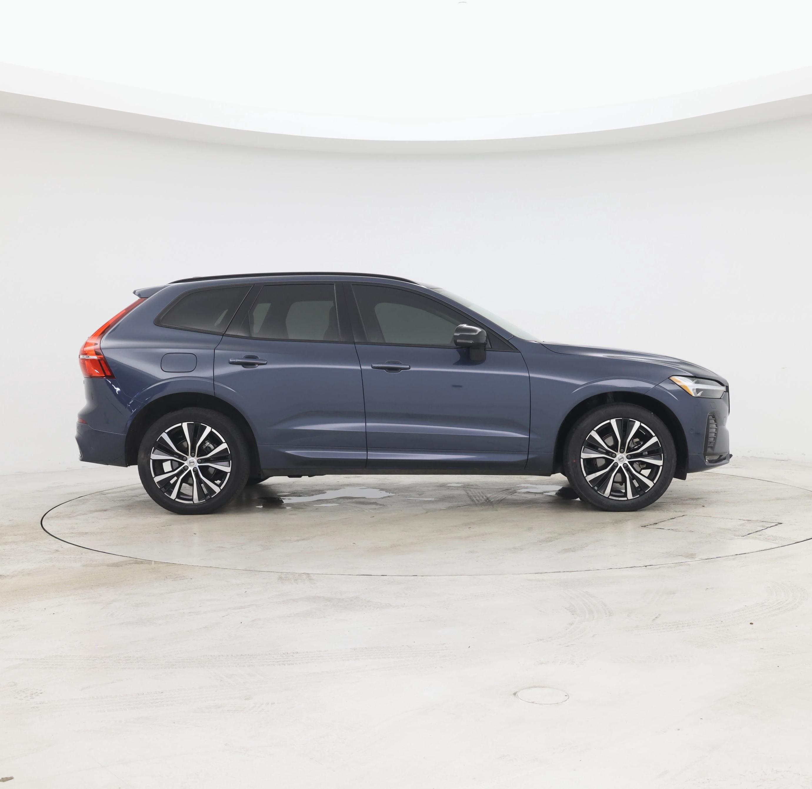 Thumbnail: 2023 Volvo XC60 - 7