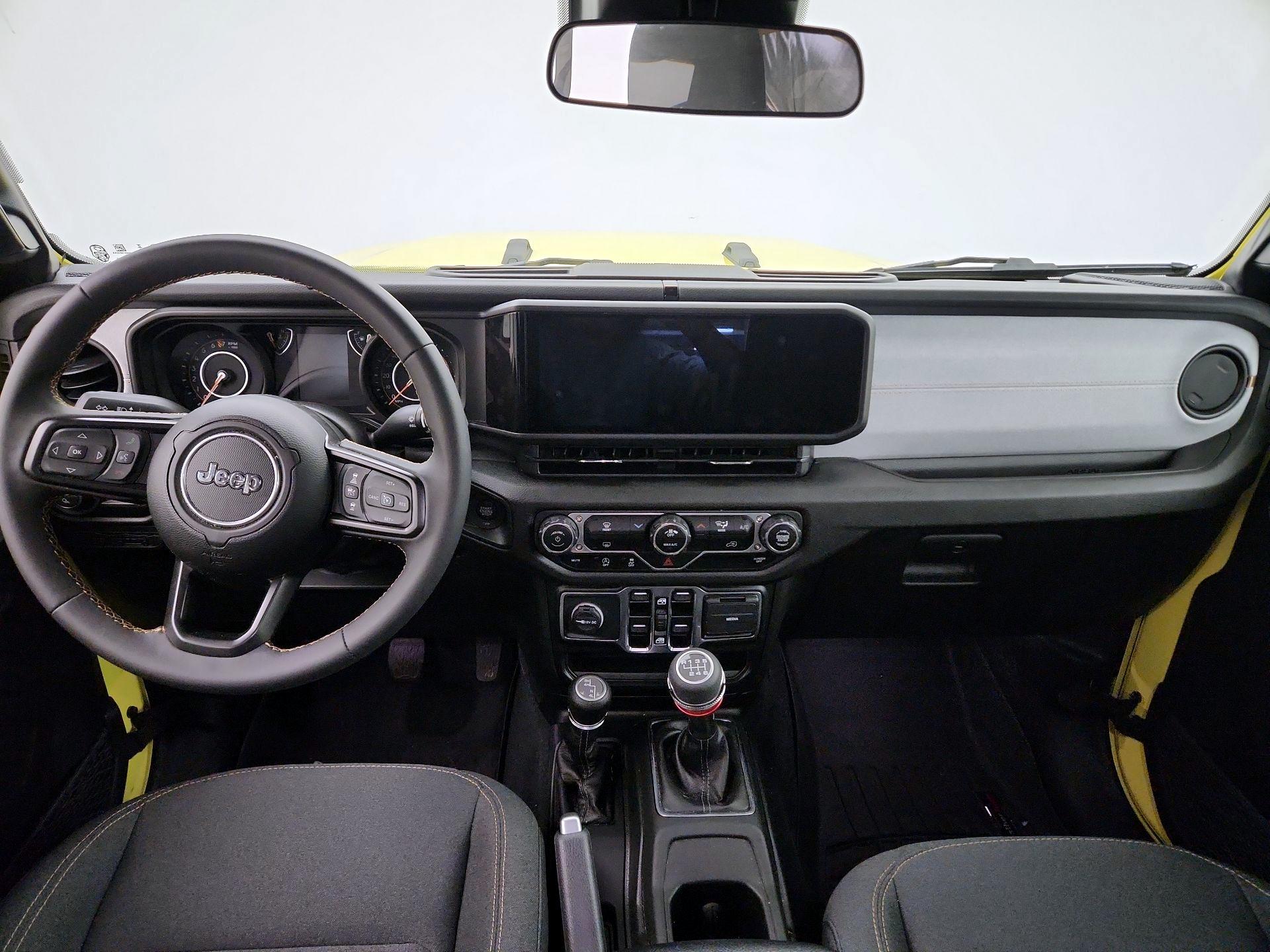 Thumbnail: 2024 Jeep Gladiator - 9