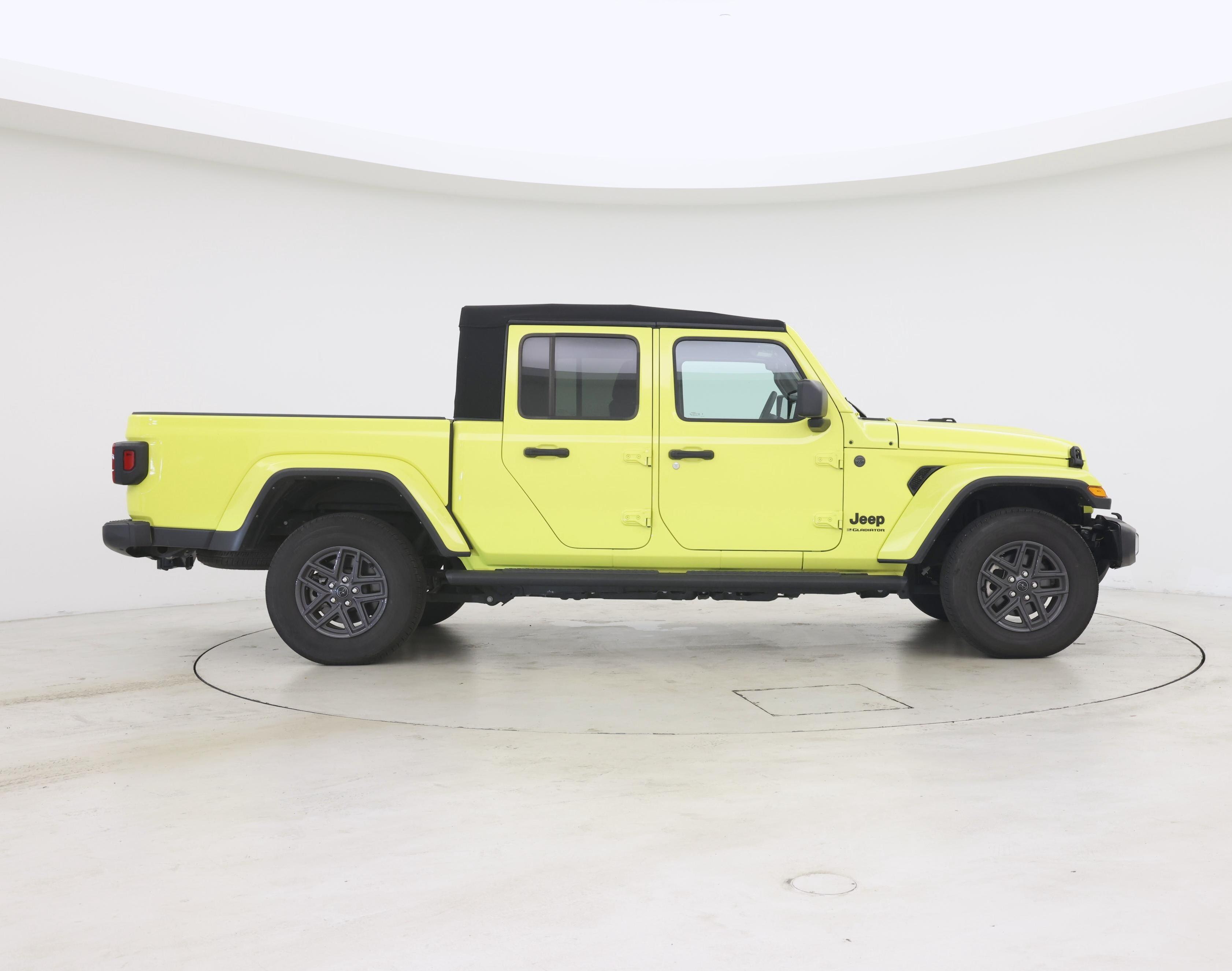 Thumbnail: 2024 Jeep Gladiator - 7