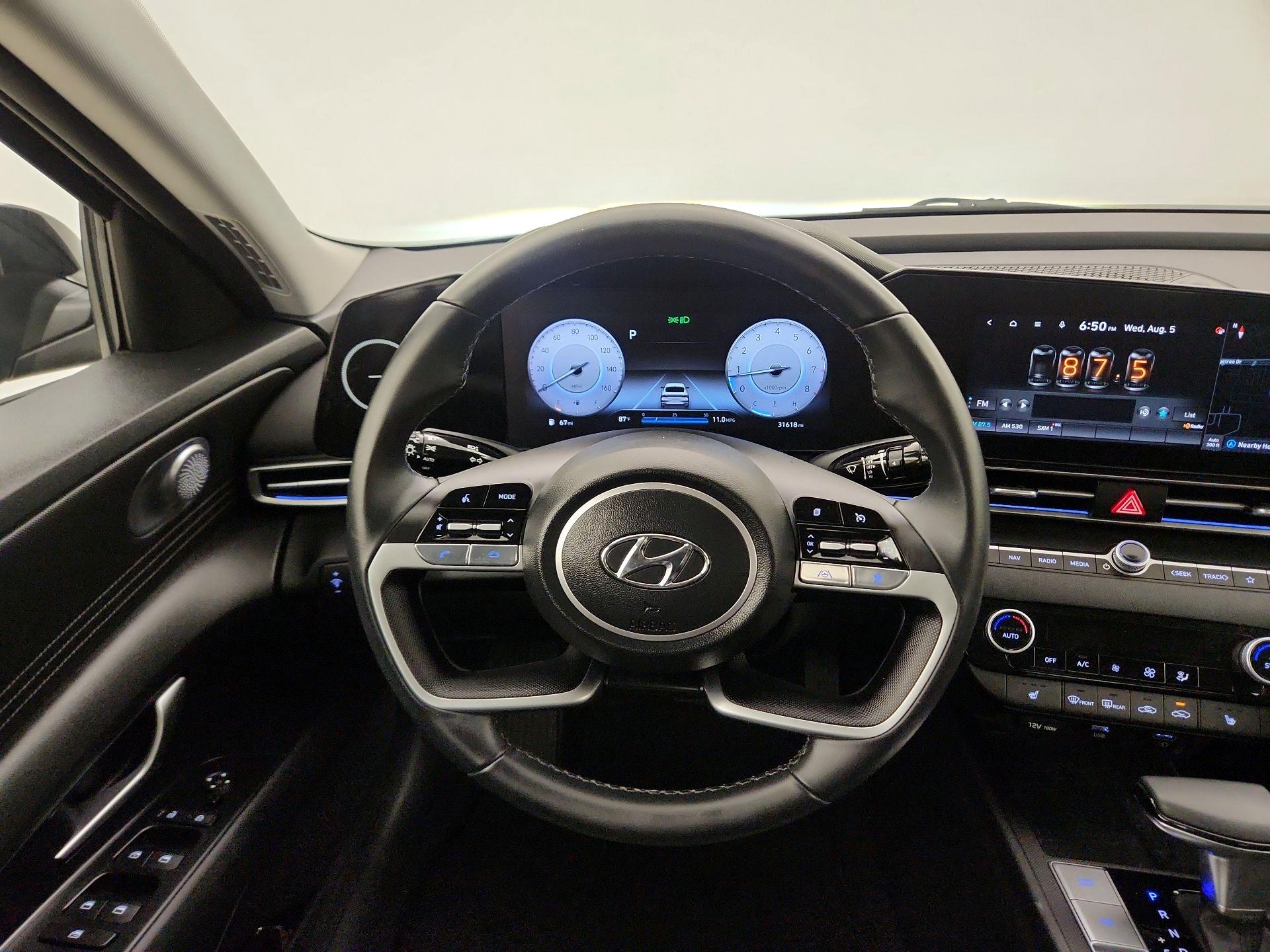 Thumbnail: 2023 Hyundai Elantra - 10
