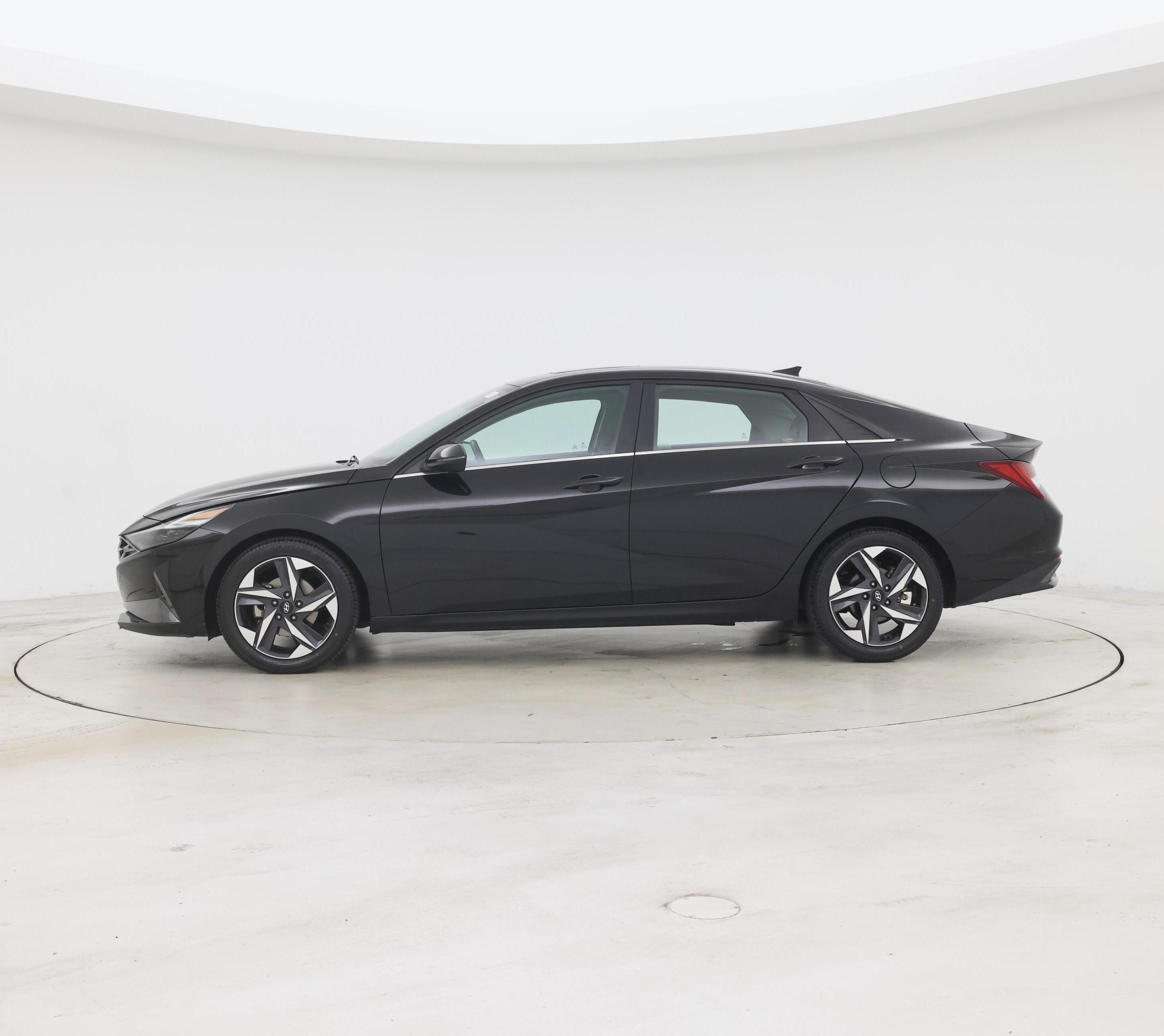 Thumbnail: 2023 Hyundai Elantra - 3