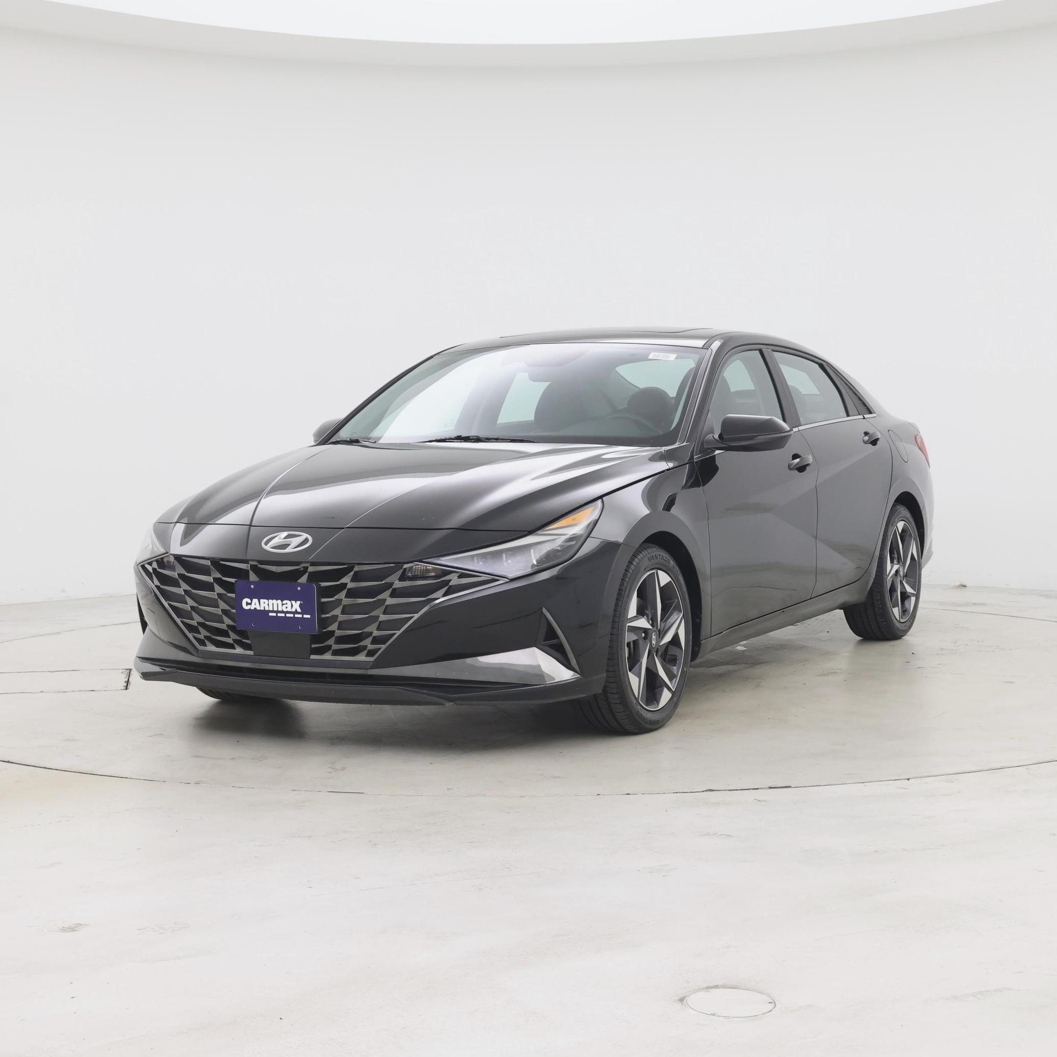 Thumbnail: 2023 Hyundai Elantra - 4