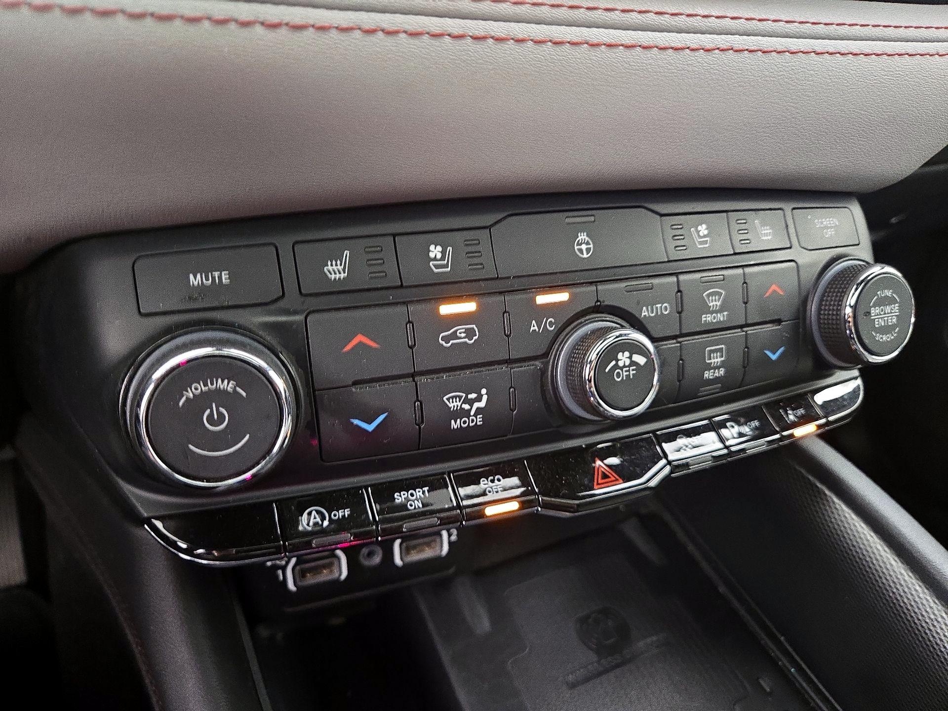 Thumbnail: 2023 Dodge Durango - 17