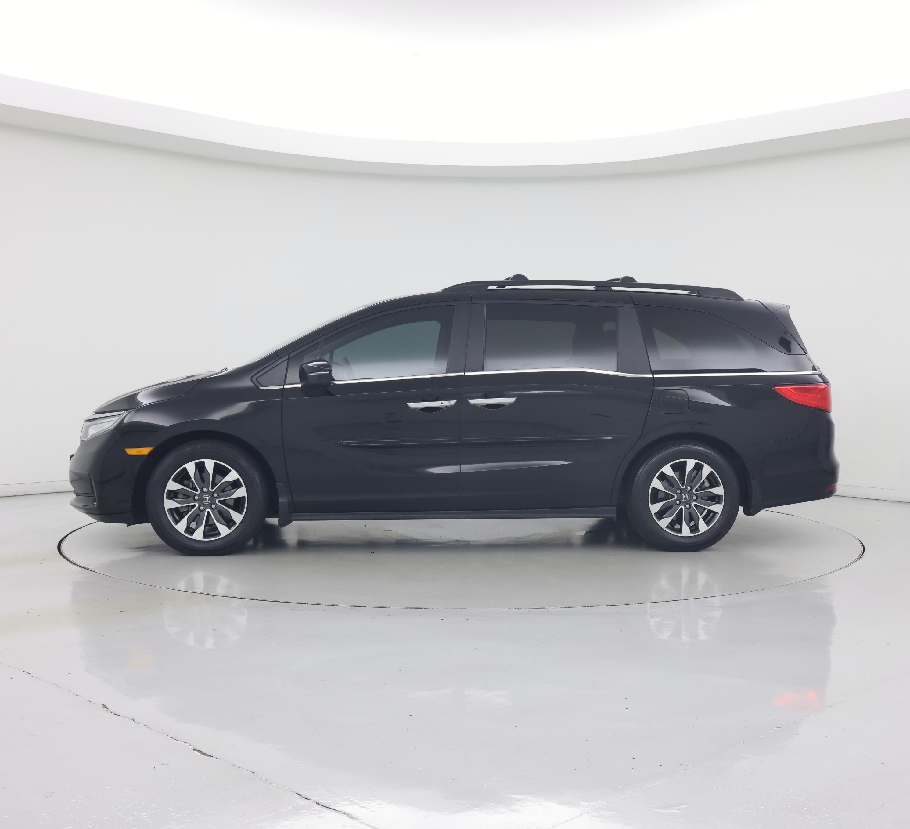 Thumbnail: 2022 Honda Odyssey - 3
