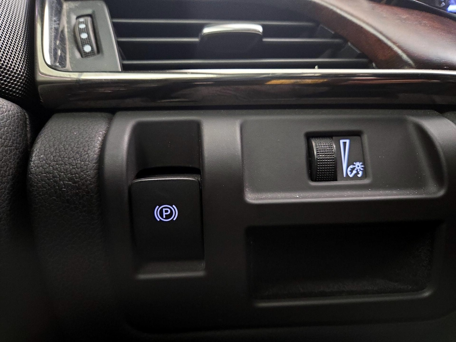 2018 Cadillac CTS Sedan Luxury - Photo 14