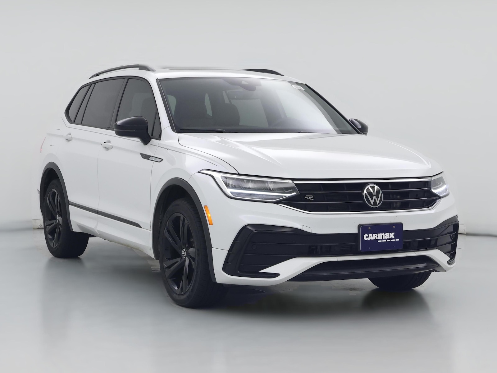 2024 Volkswagen Tiguan SE R-LINE BLACK - Photo 1