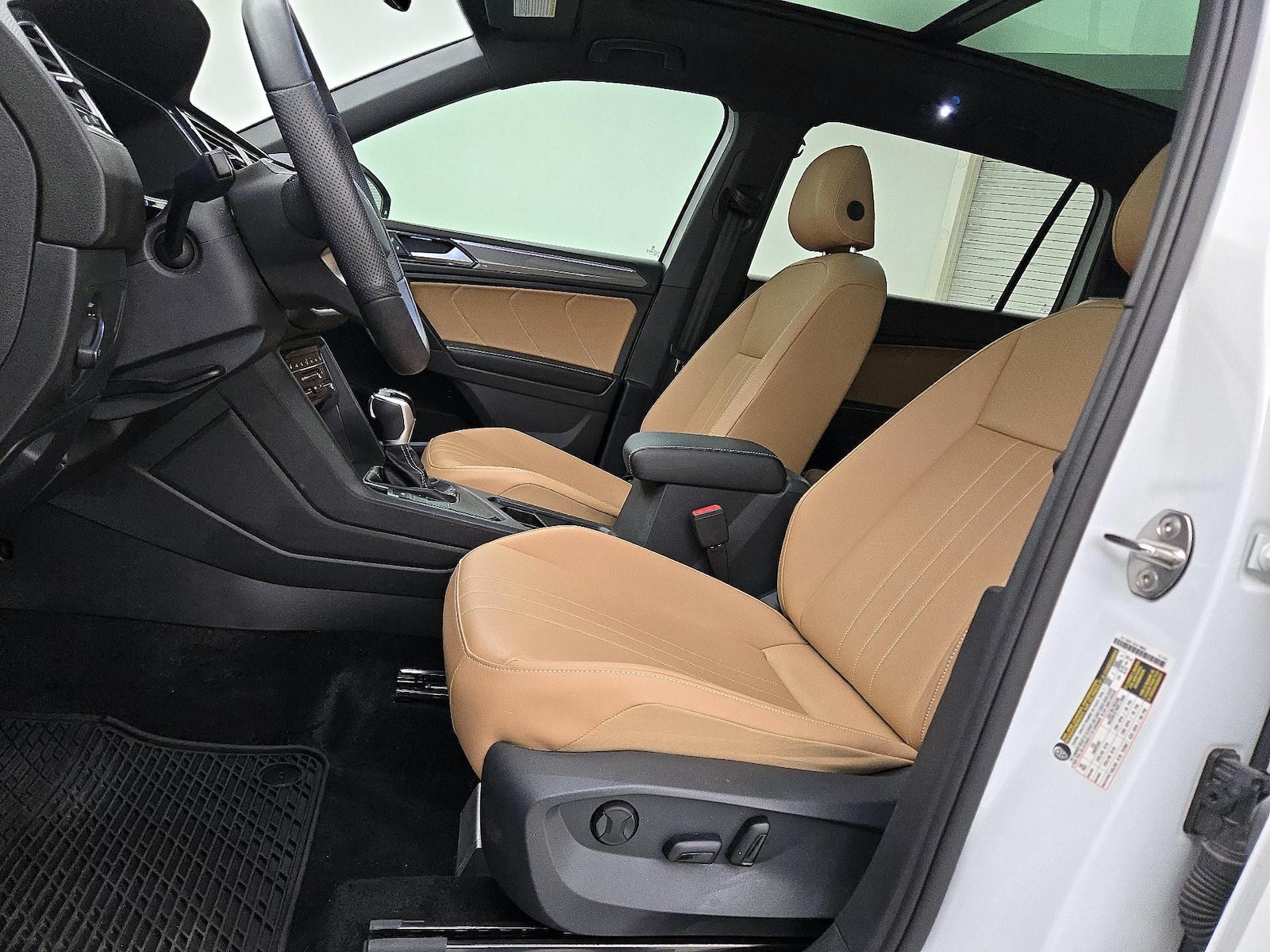 2024 Volkswagen Tiguan SE R-LINE BLACK - Photo 12