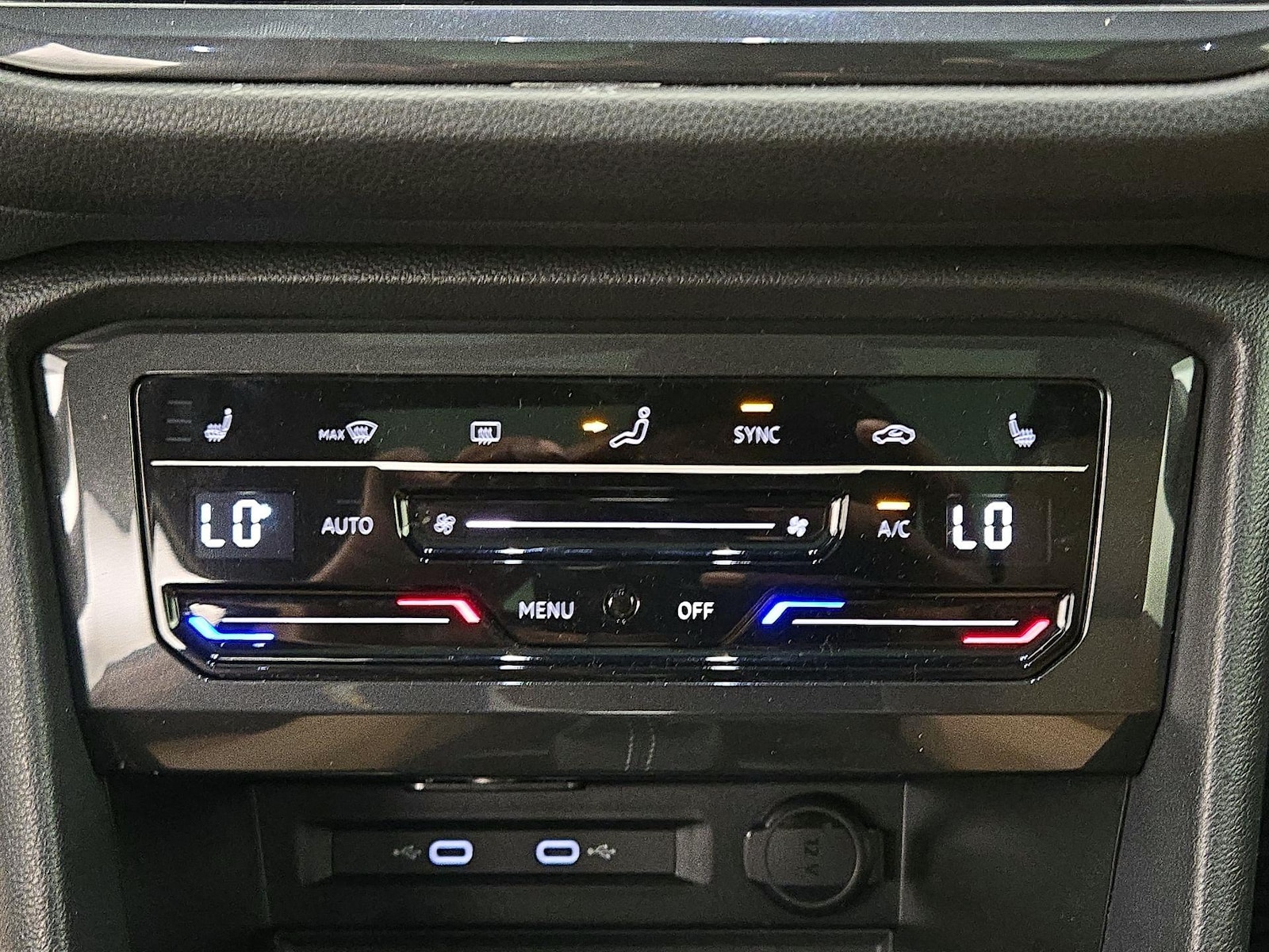 2024 Volkswagen Tiguan SE R-LINE BLACK - Photo 17