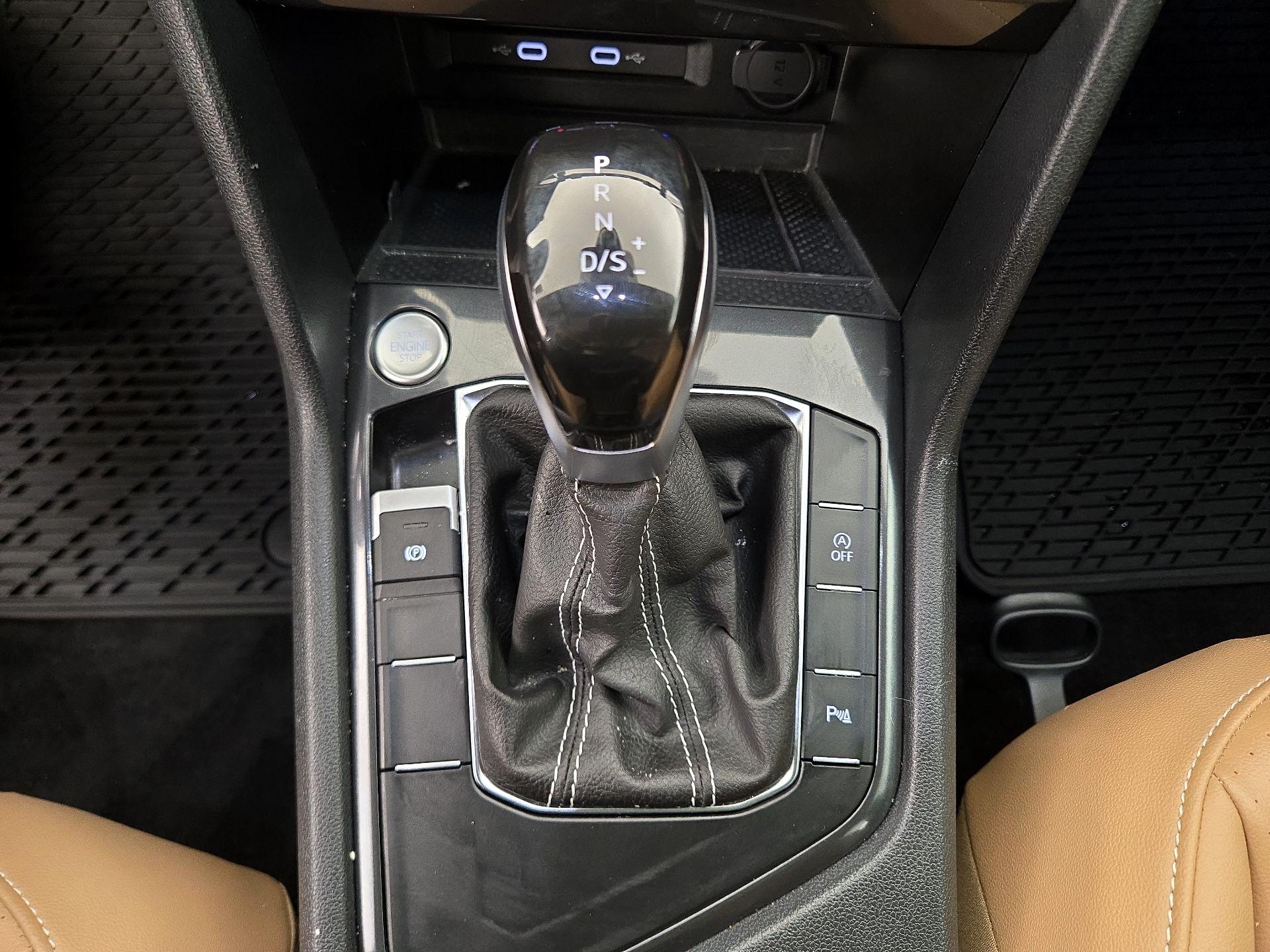 Thumbnail: 2024 Volkswagen Tiguan - 17