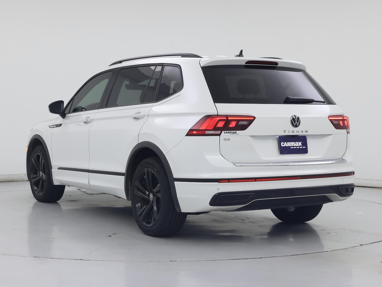 2024 Volkswagen Tiguan SE R-LINE BLACK - Photo 3