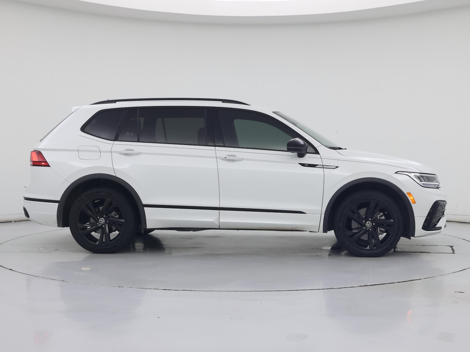2024 Volkswagen Tiguan SE R-LINE BLACK - Photo 8