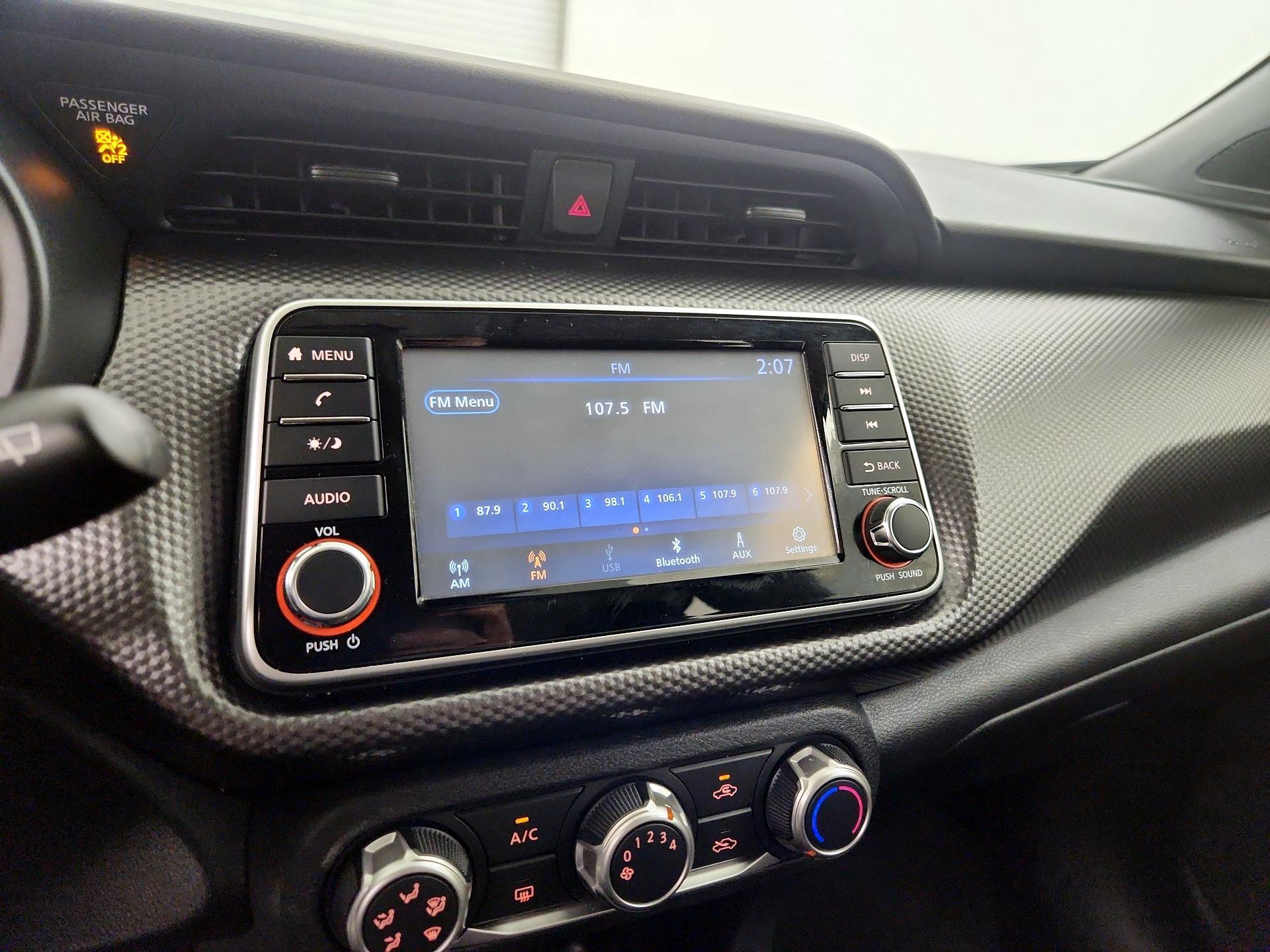 Thumbnail: 2020 Nissan Kicks - 15