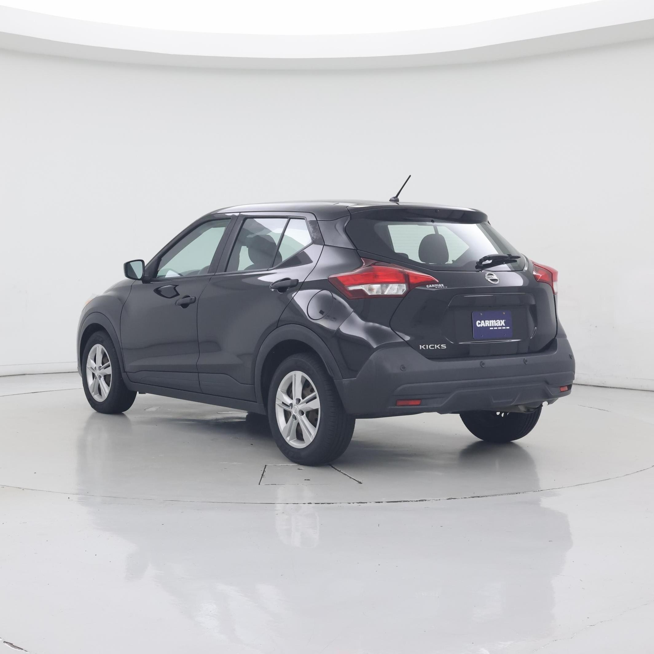 Thumbnail: 2020 Nissan Kicks - 2
