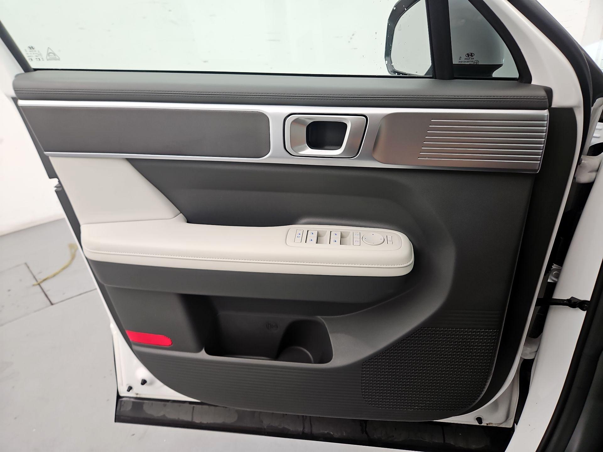 Thumbnail: 2025 Hyundai Santa Fe - 10