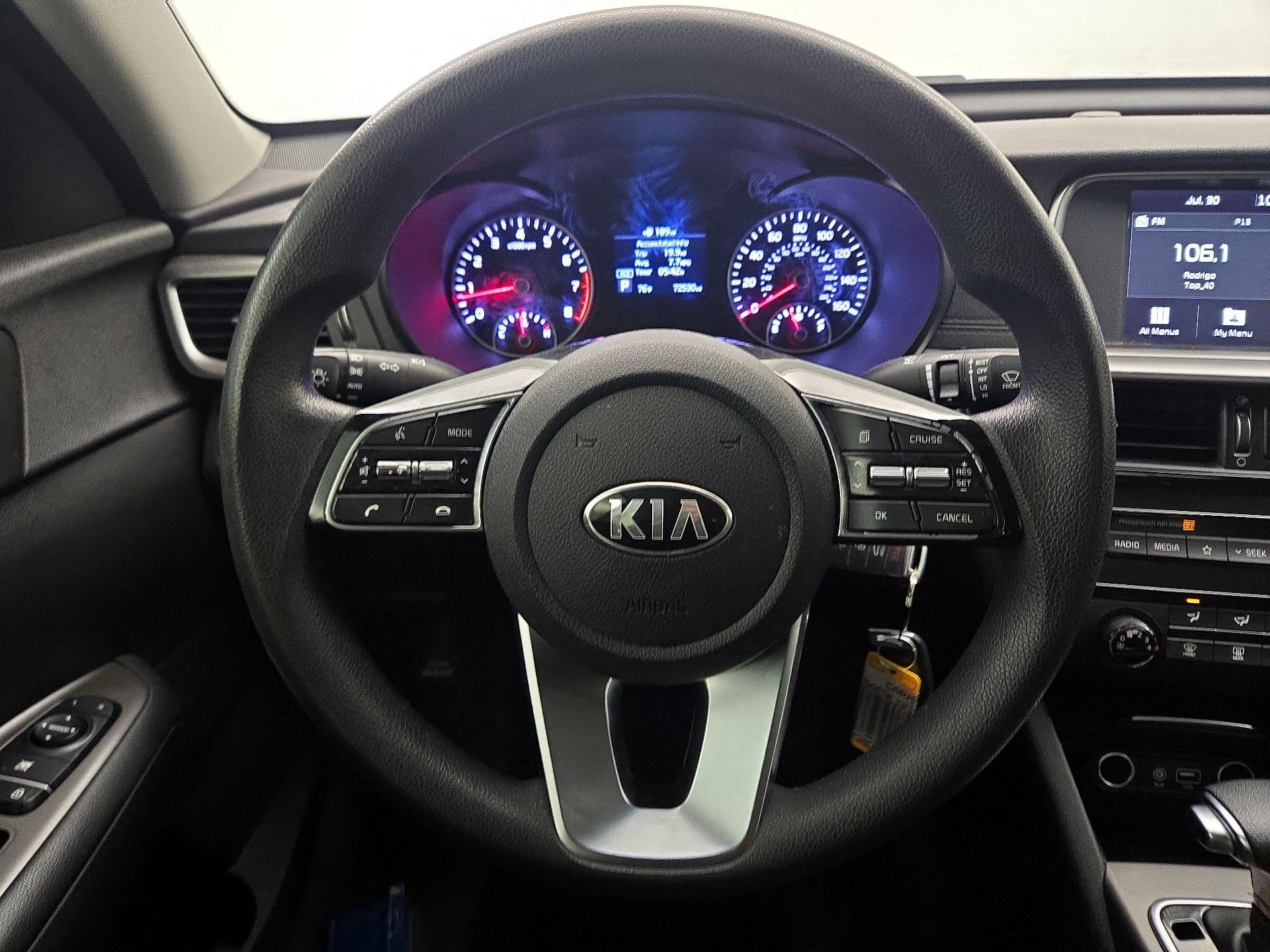 Thumbnail: 2019 Kia Optima - 10