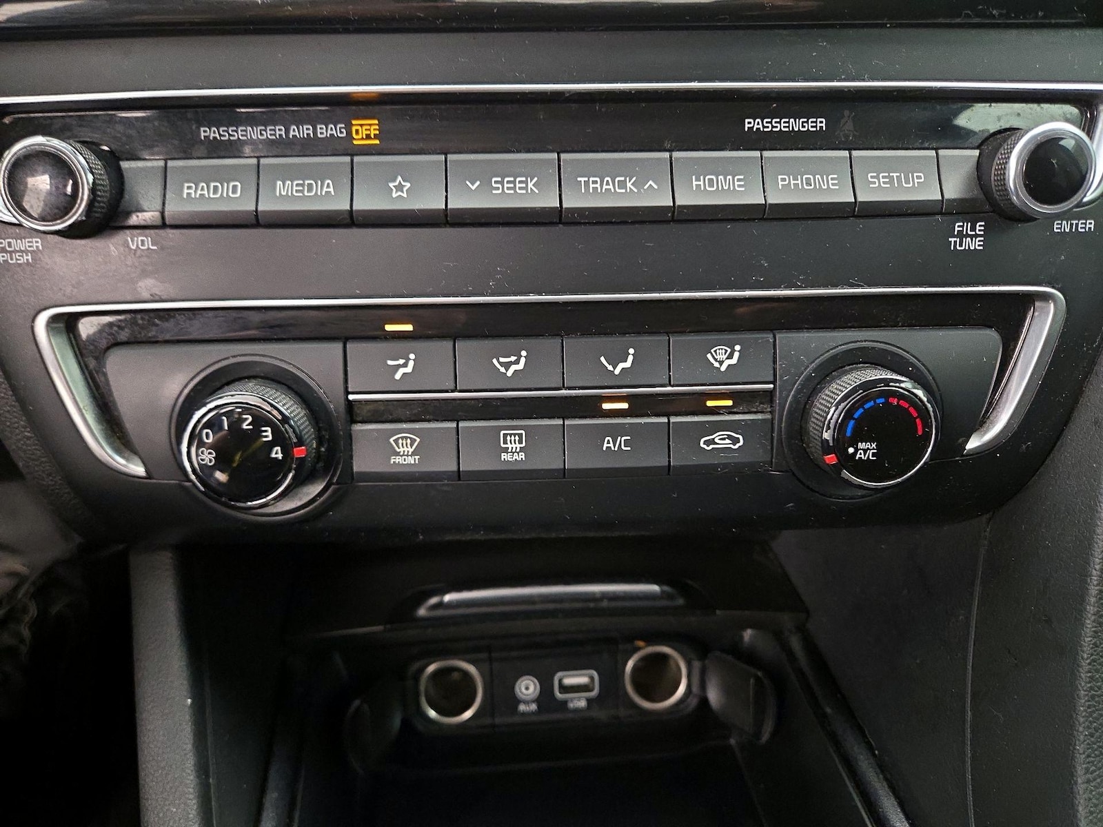 2019 Kia Optima LX - Photo 17