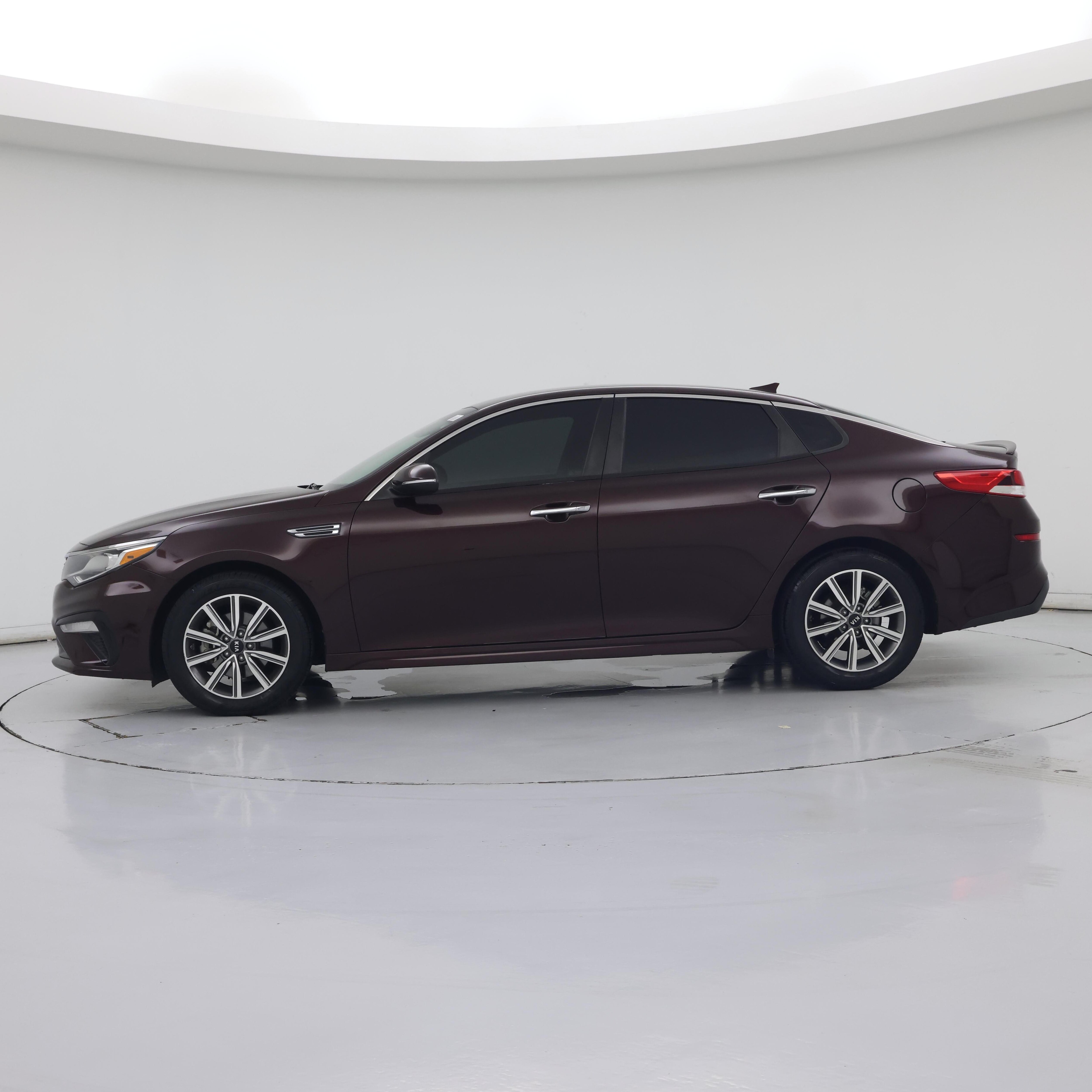 Thumbnail: 2019 Kia Optima - 3