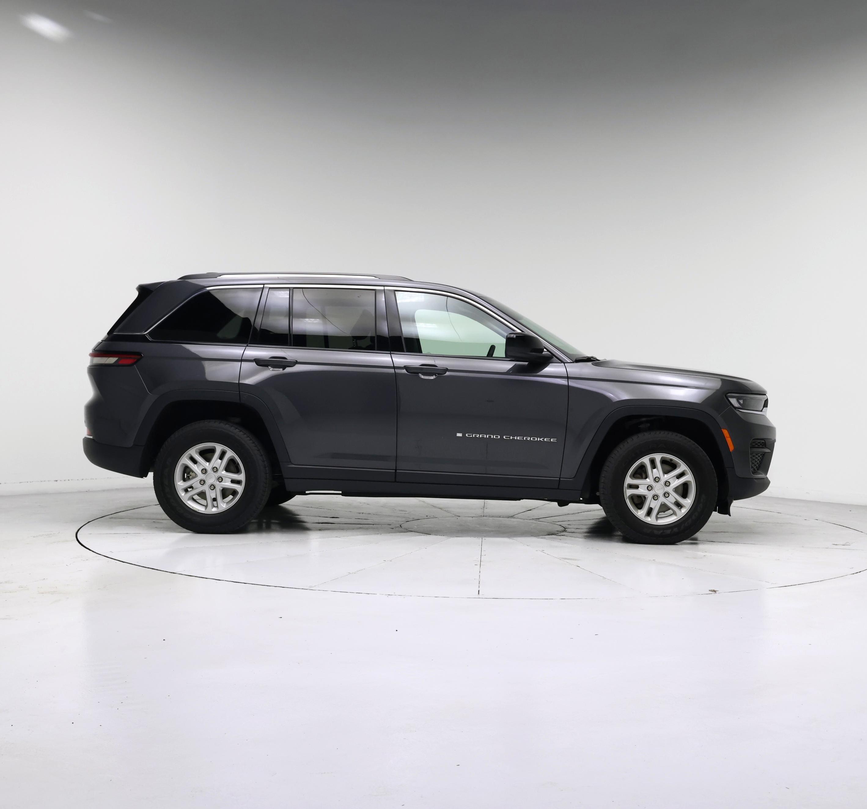 Thumbnail: 2023 Jeep Grand Cherokee - 7