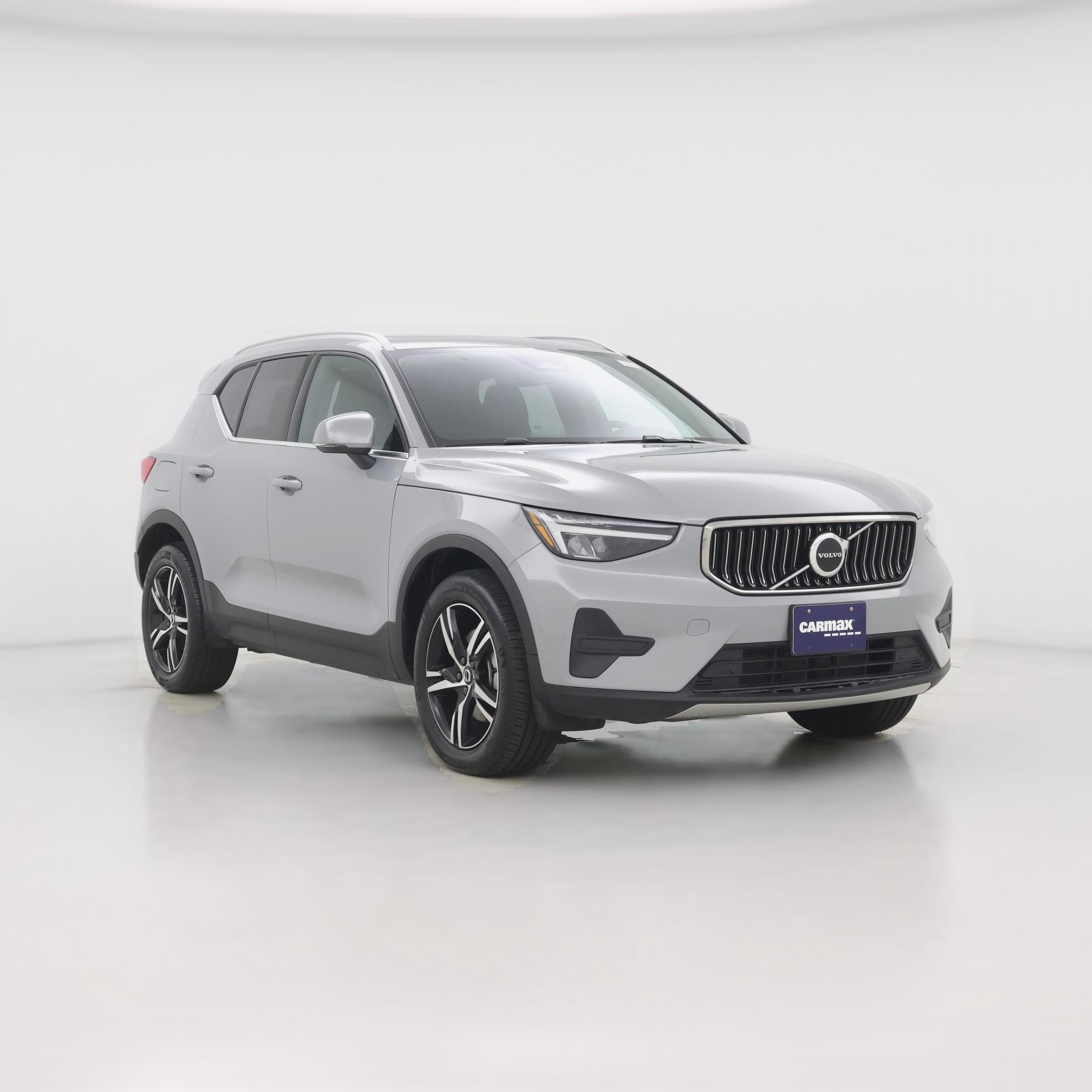 Thumbnail: 2025 Volvo XC40 - 1