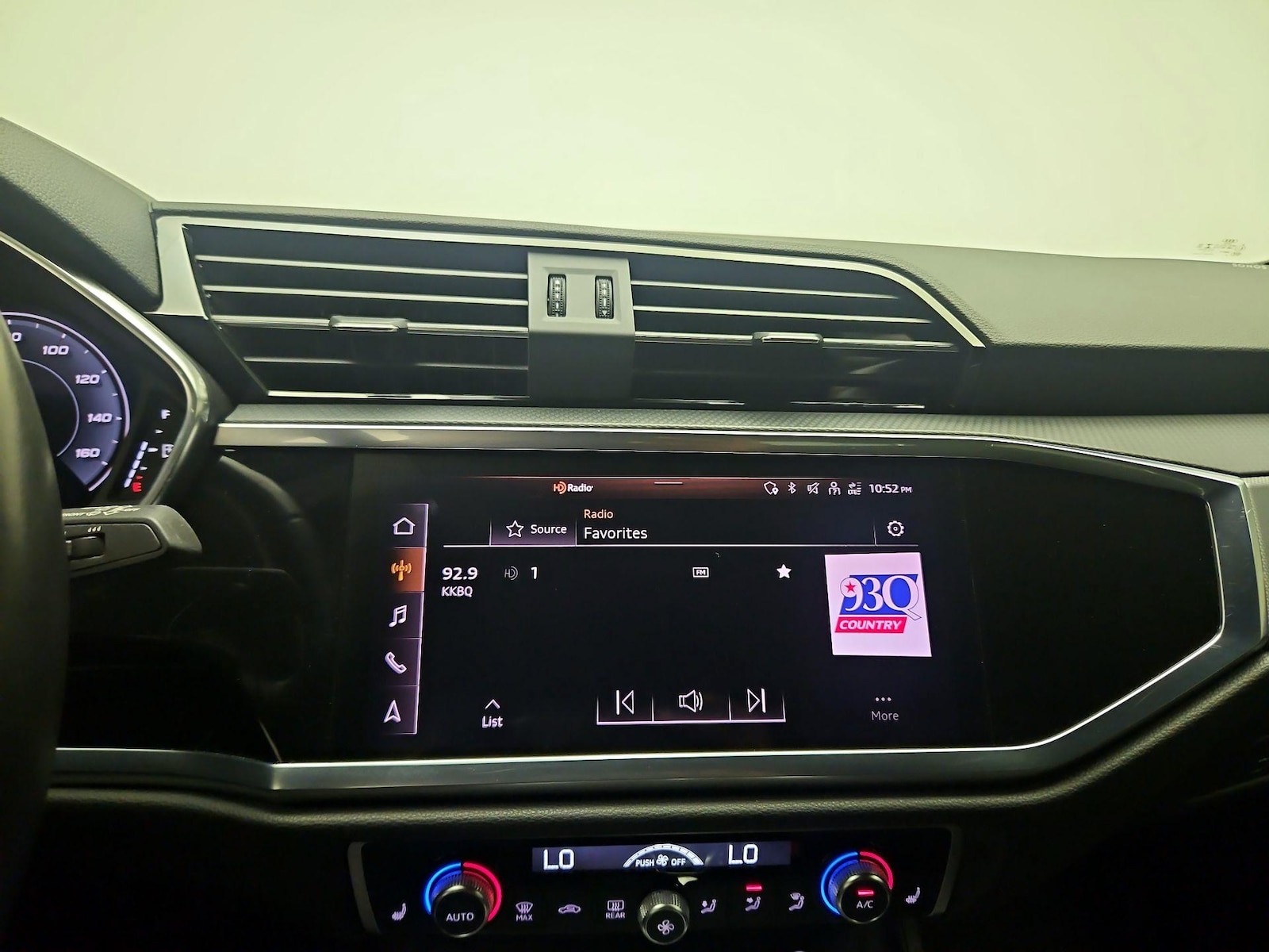 2022 Audi Q3 S Line Premium Plus - Photo 15