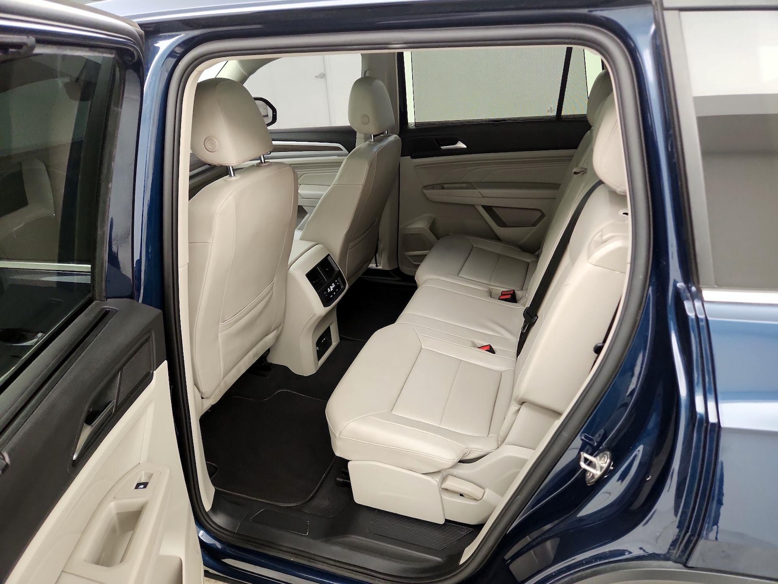 2022 Volkswagen Atlas SEL - Photo 22