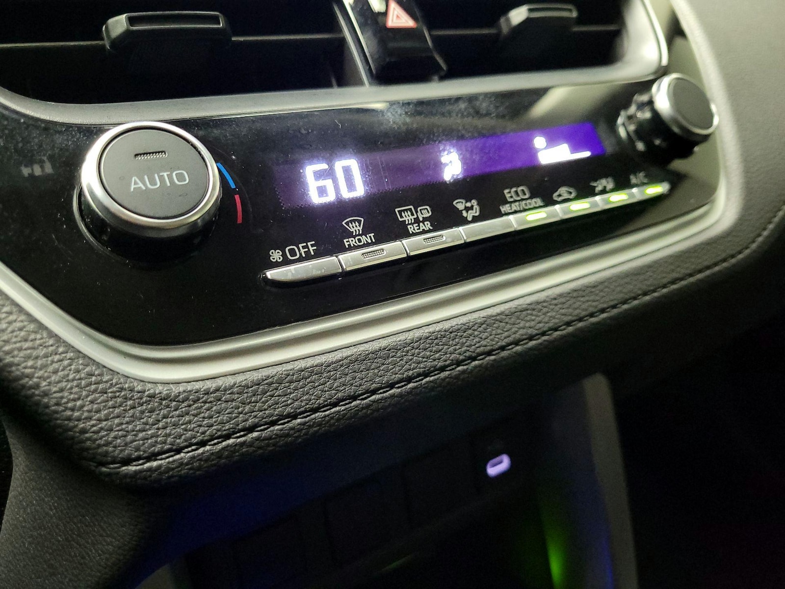2024 Toyota Corolla Cross LE - Photo 16