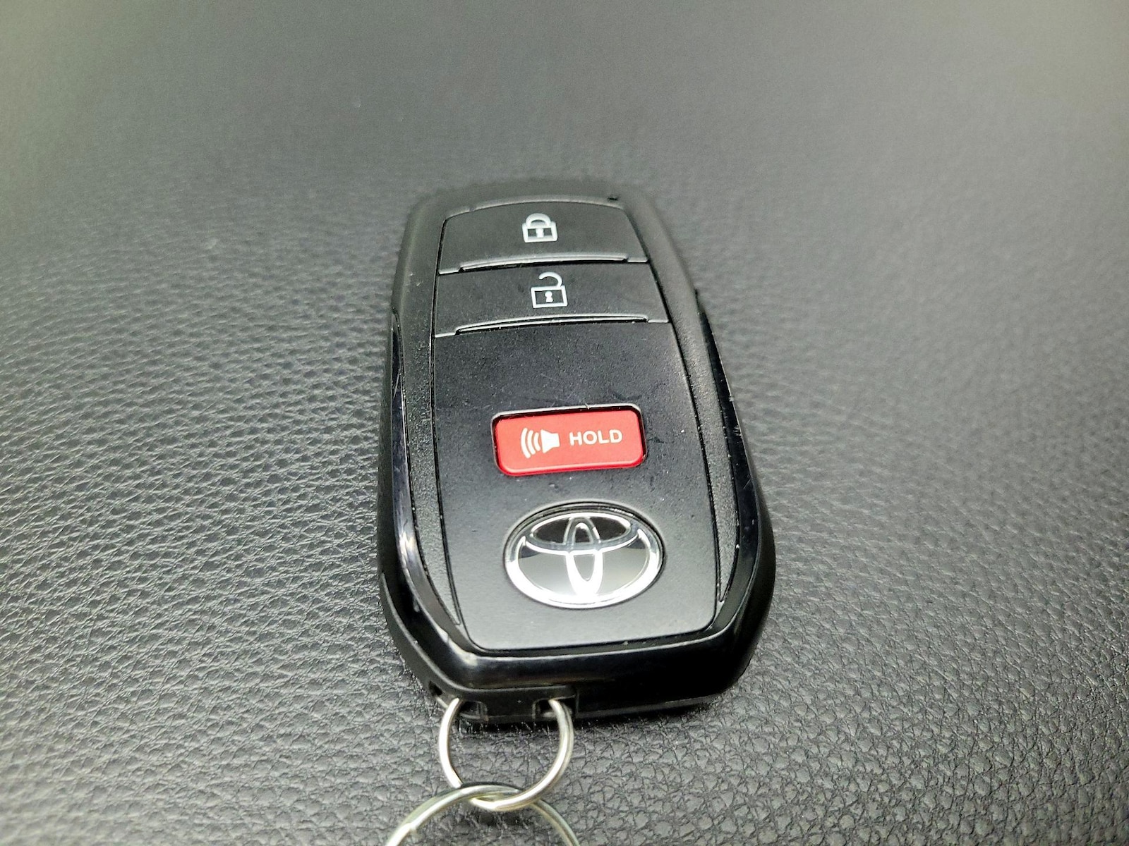2024 Toyota Corolla Cross LE - Photo 23
