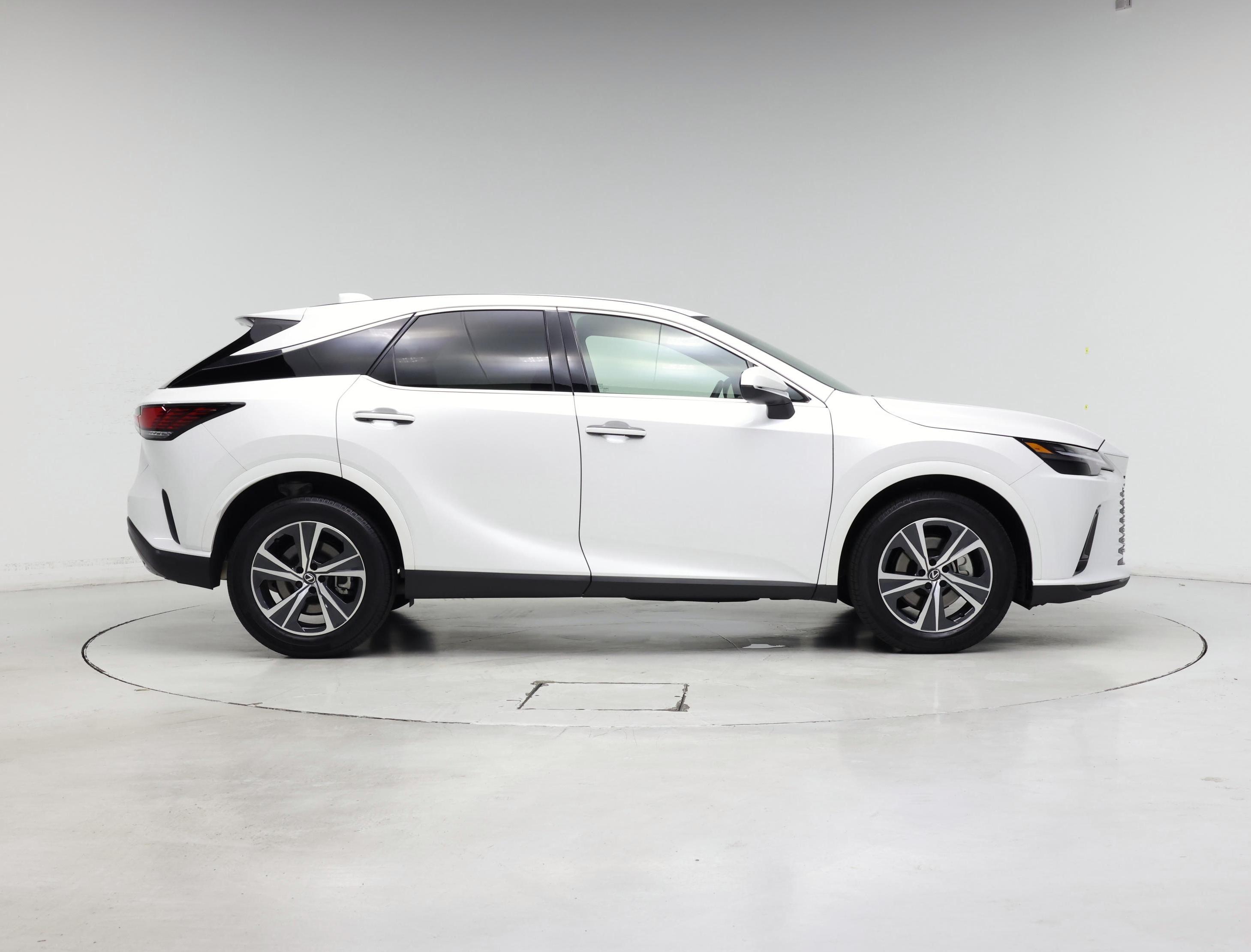 Thumbnail: 2025 Lexus RX - 7