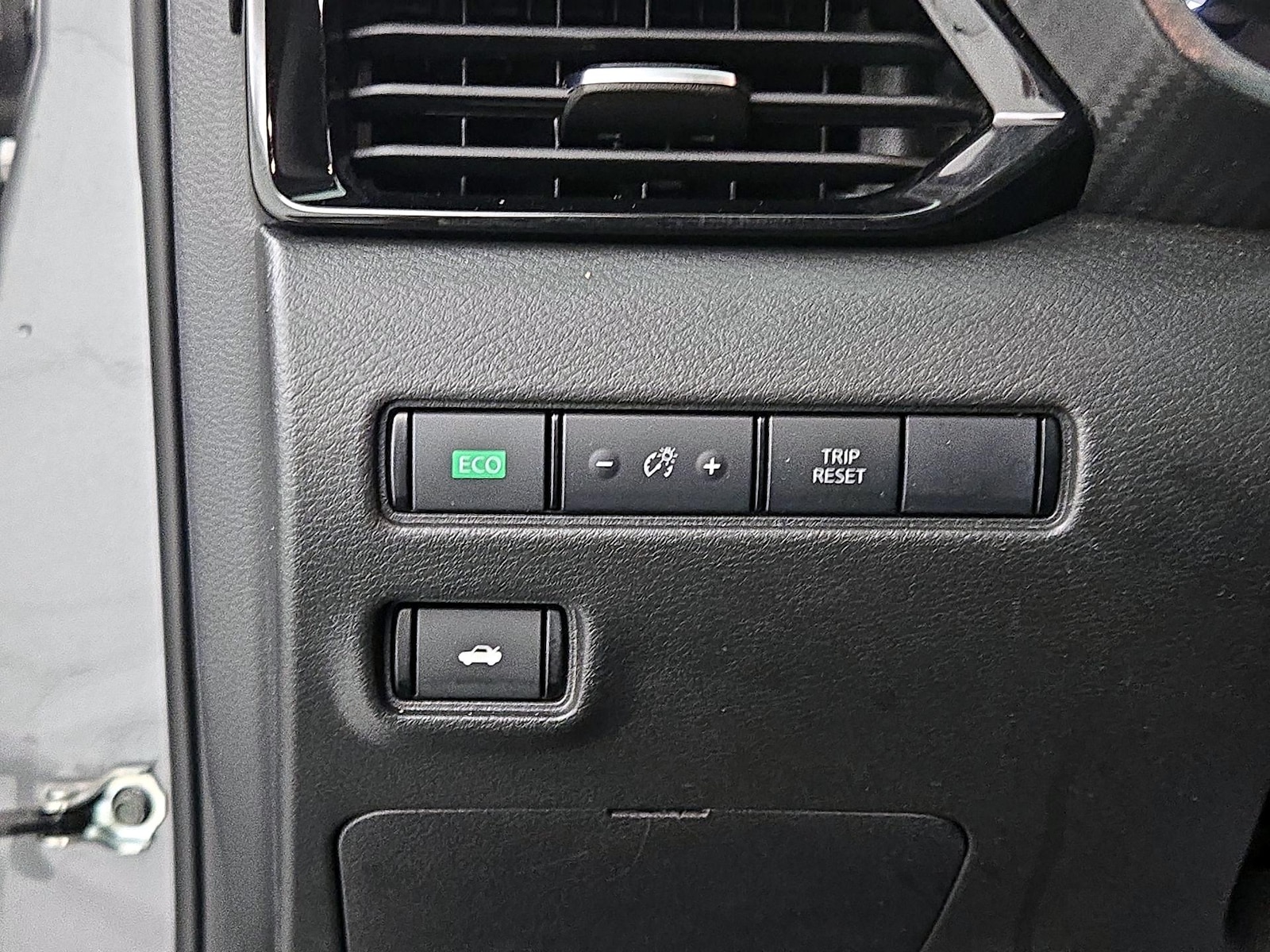 2024 Nissan Sentra SV - Photo 14