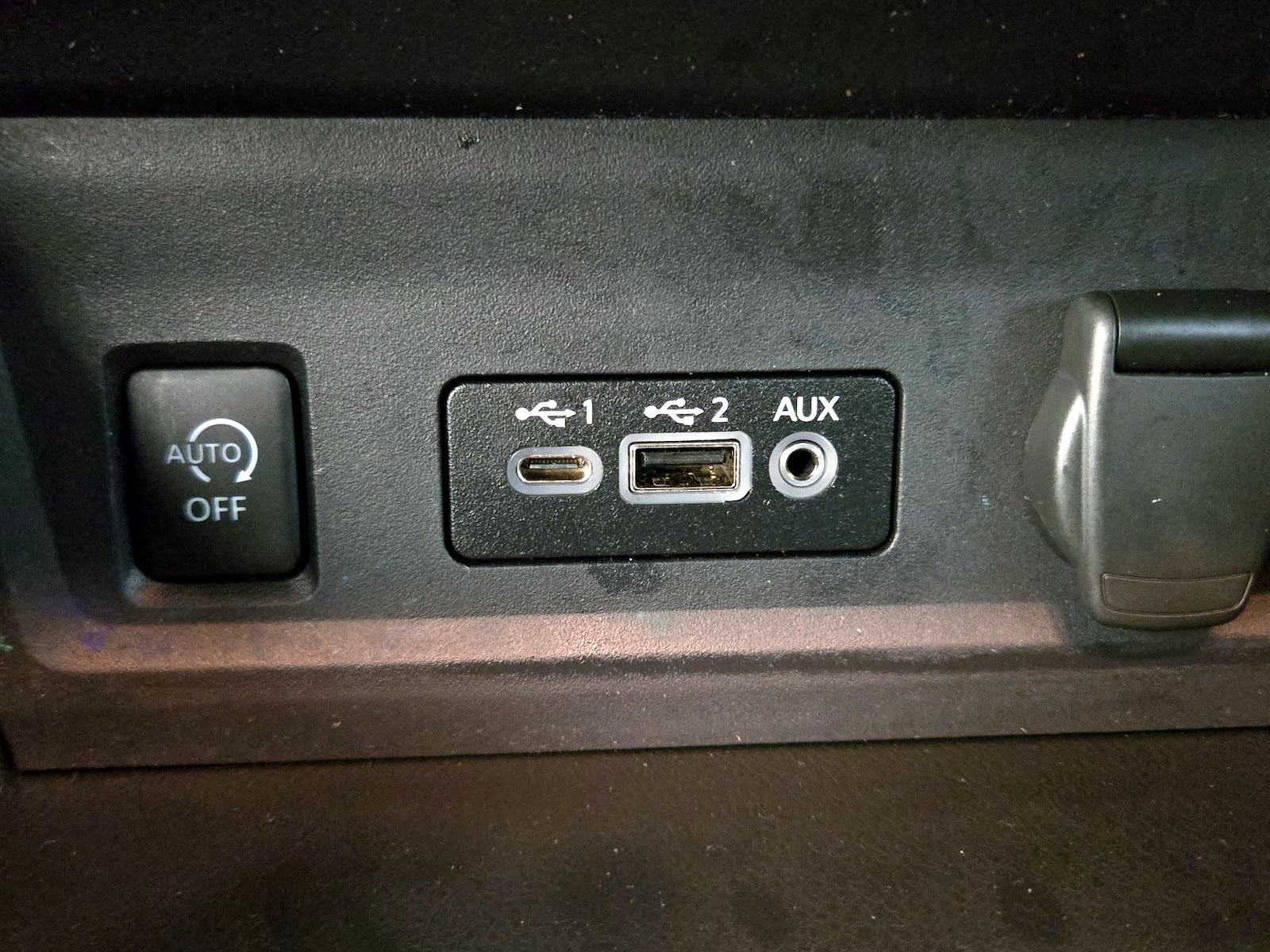 2024 Nissan Sentra SV - Photo 19