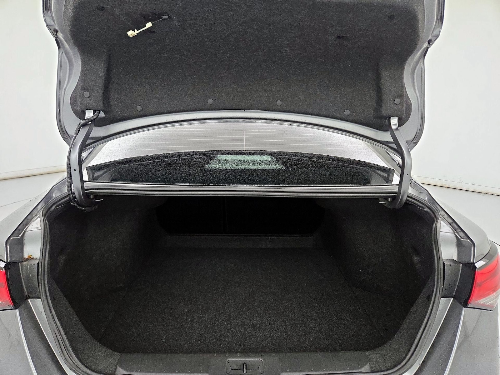 2024 Nissan Sentra SV - Photo 21