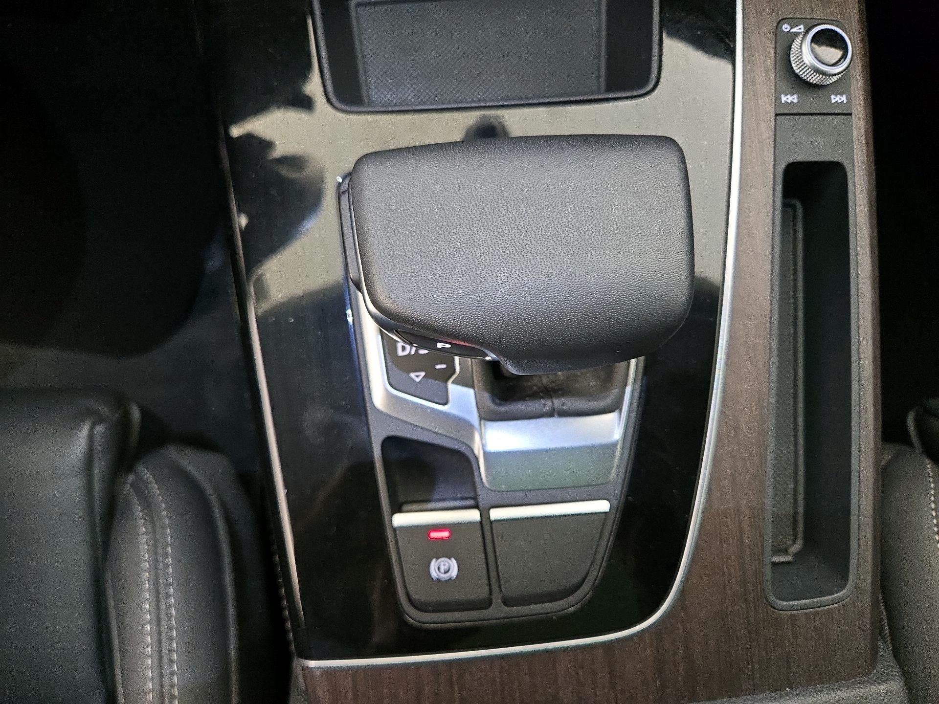 Thumbnail: 2025 Audi Q5 - 18
