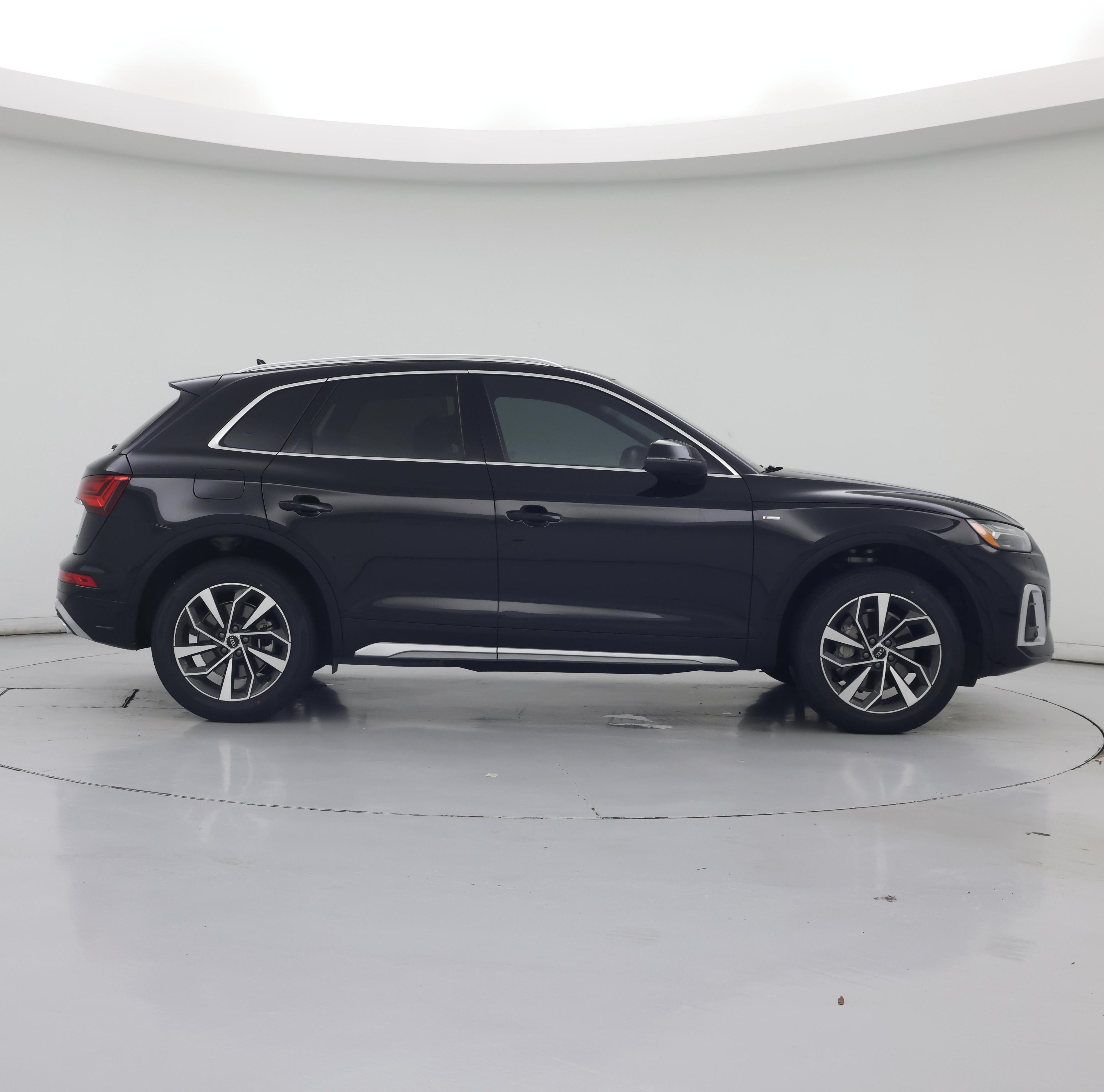 Thumbnail: 2025 Audi Q5 - 7