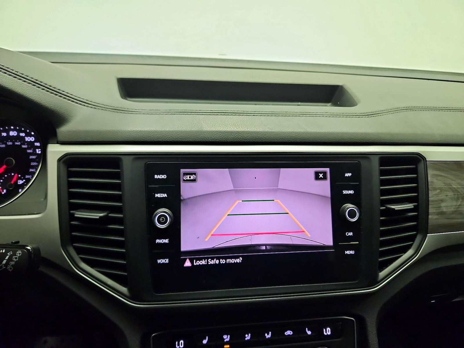 2021 Volkswagen Atlas Cross Sport SE w/Tech - Photo 14