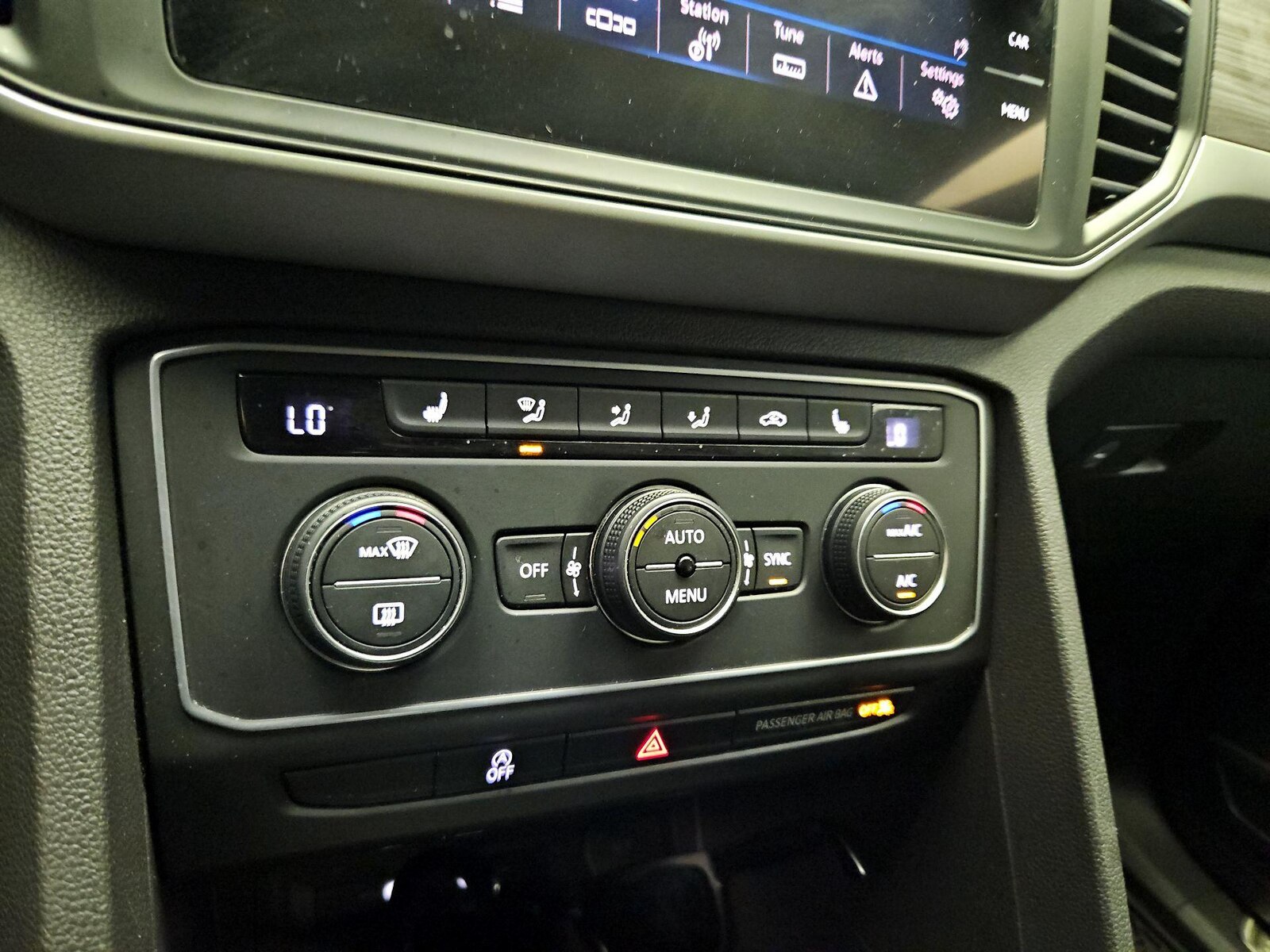 2021 Volkswagen Atlas Cross Sport SE w/Tech - Photo 16