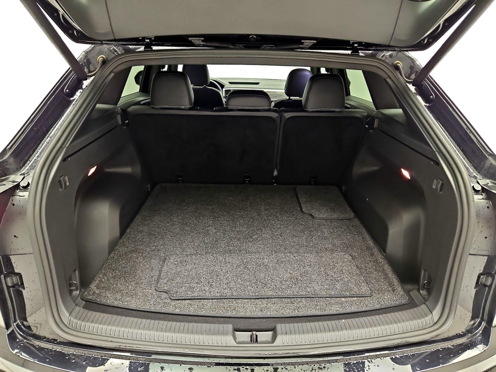 2021 Volkswagen Atlas Cross Sport SE w/Tech - Photo 19