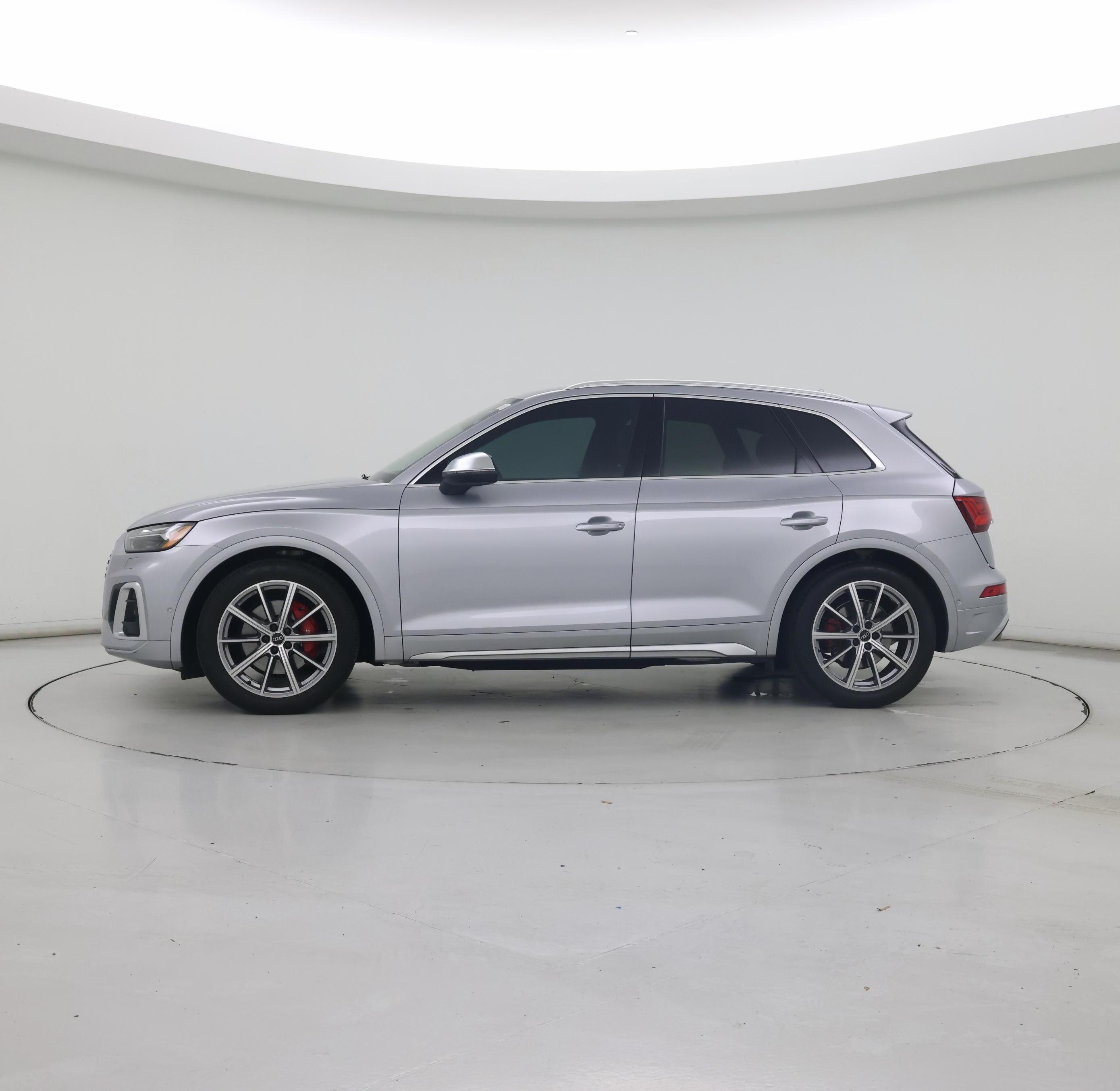 Thumbnail: 2025 Audi SQ5 - 3