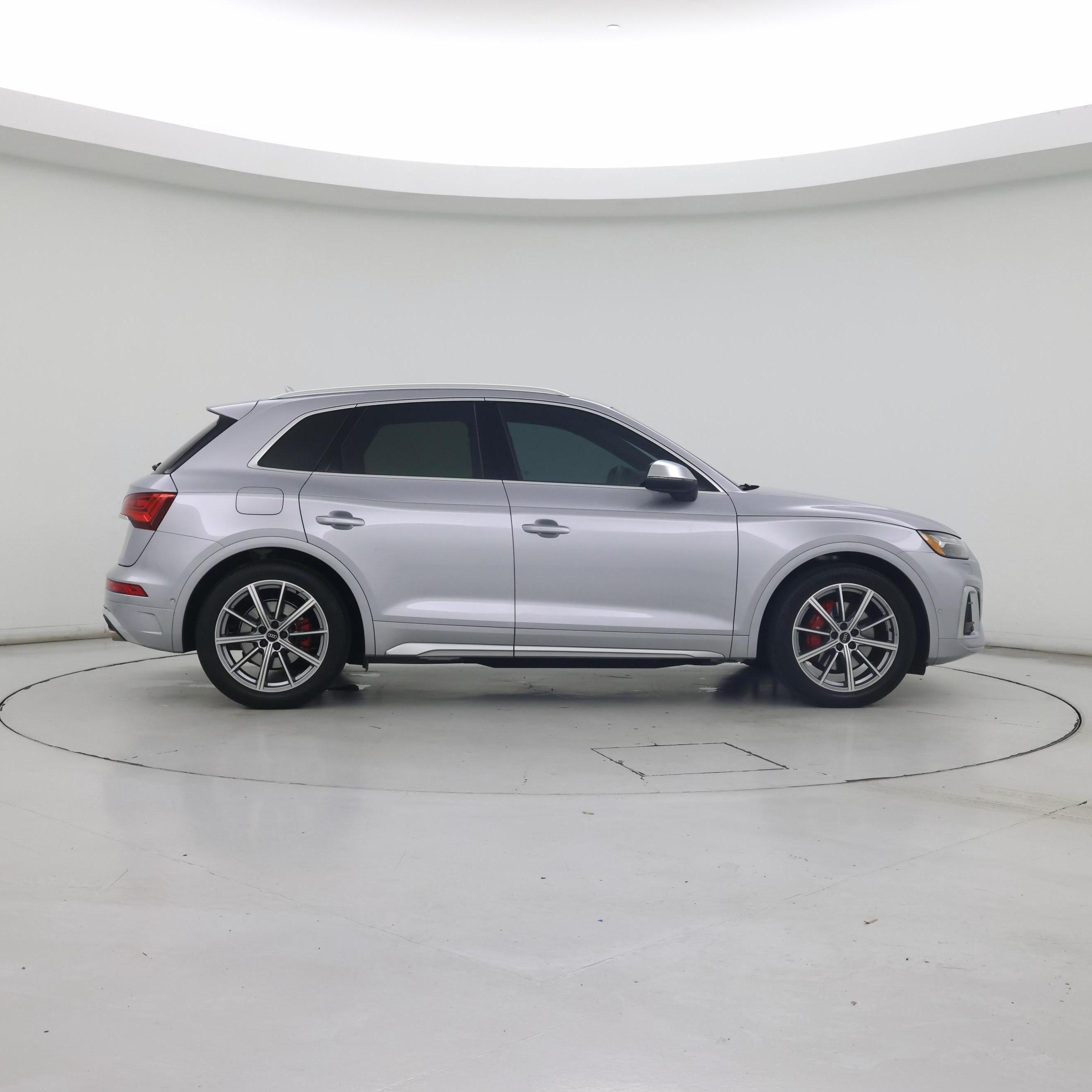 Thumbnail: 2025 Audi SQ5 - 7