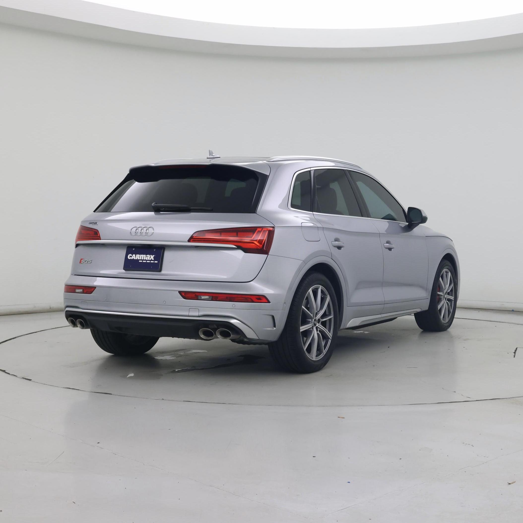 Thumbnail: 2025 Audi SQ5 - 8