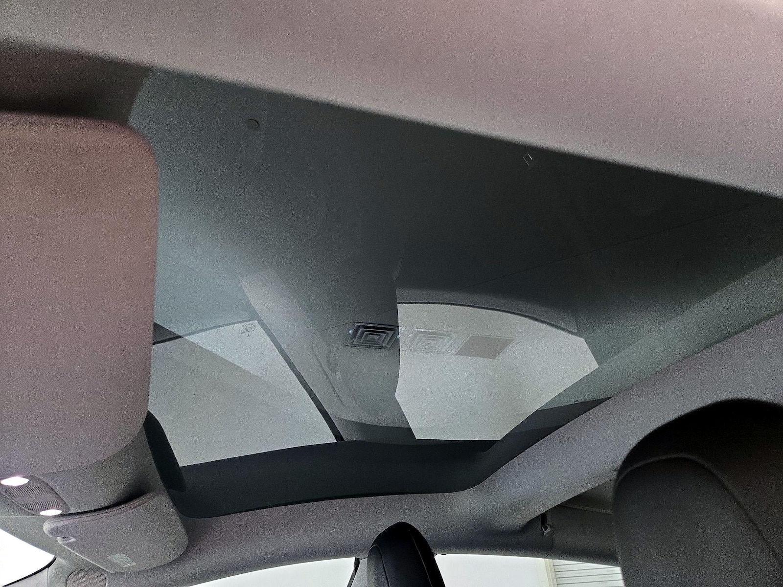 Skylight(s) & Overhead Airbags