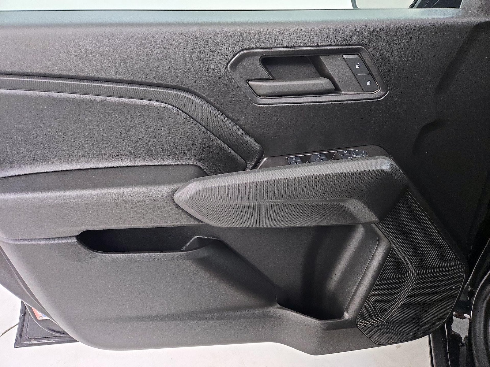 2024 Chevrolet Colorado Work Truck - Photo 13